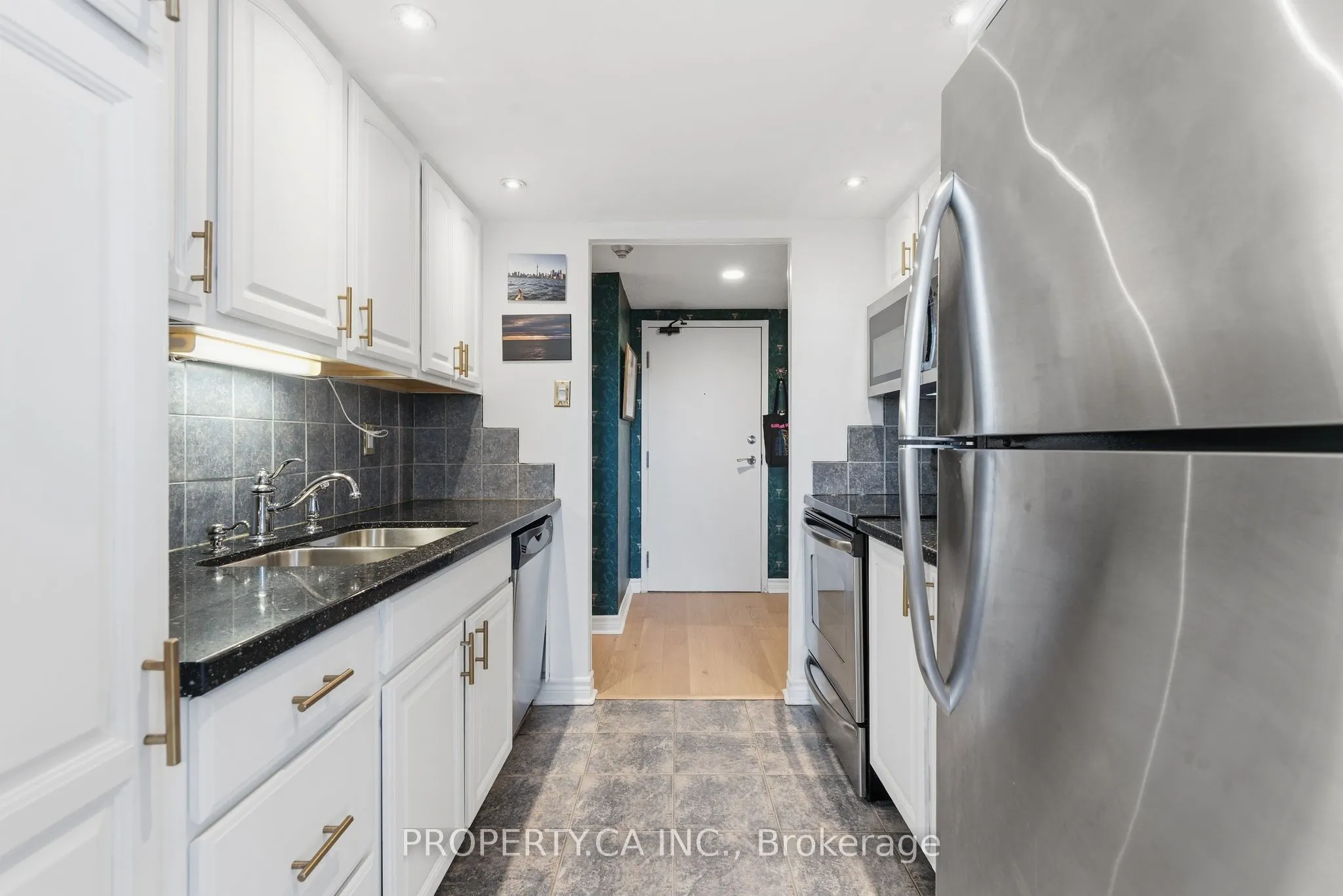 15 Maitland Place #1811