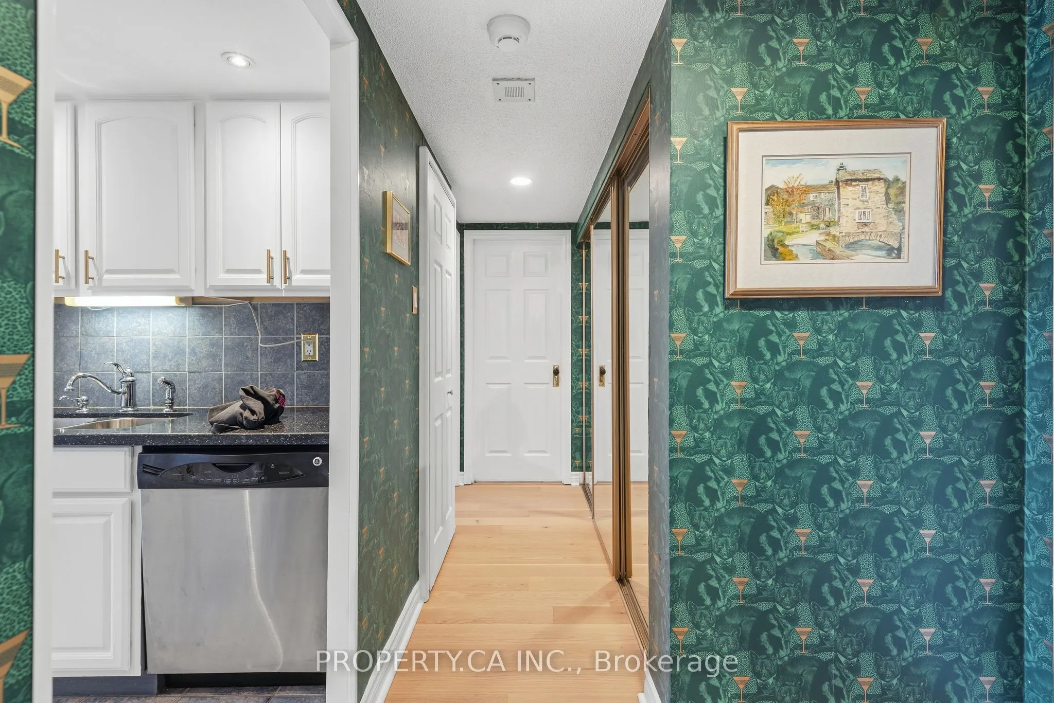 15 Maitland Place #1811