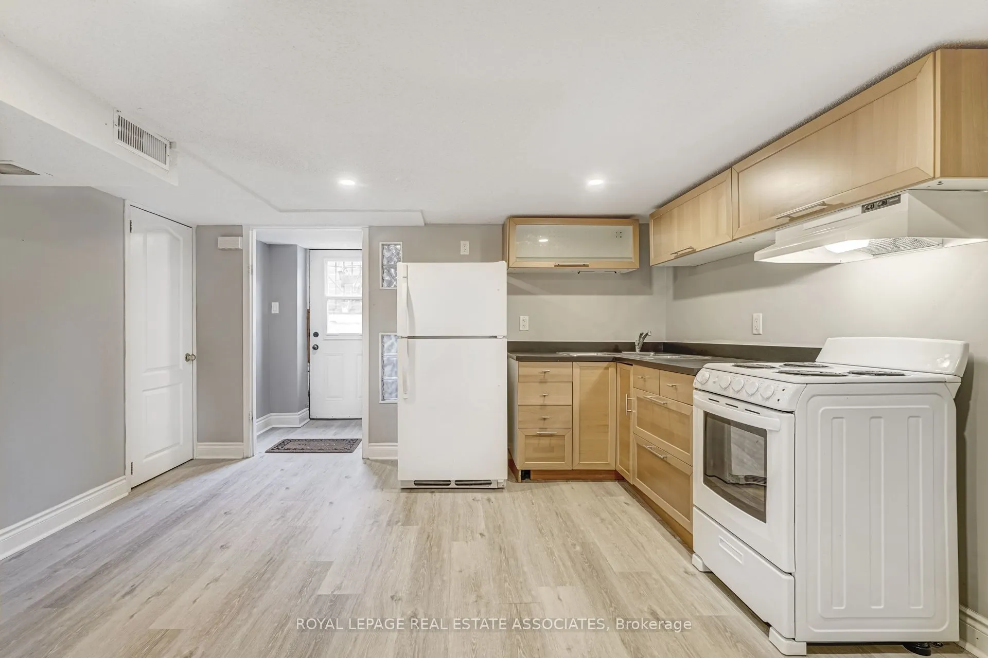 274 Ossington Avenue #3