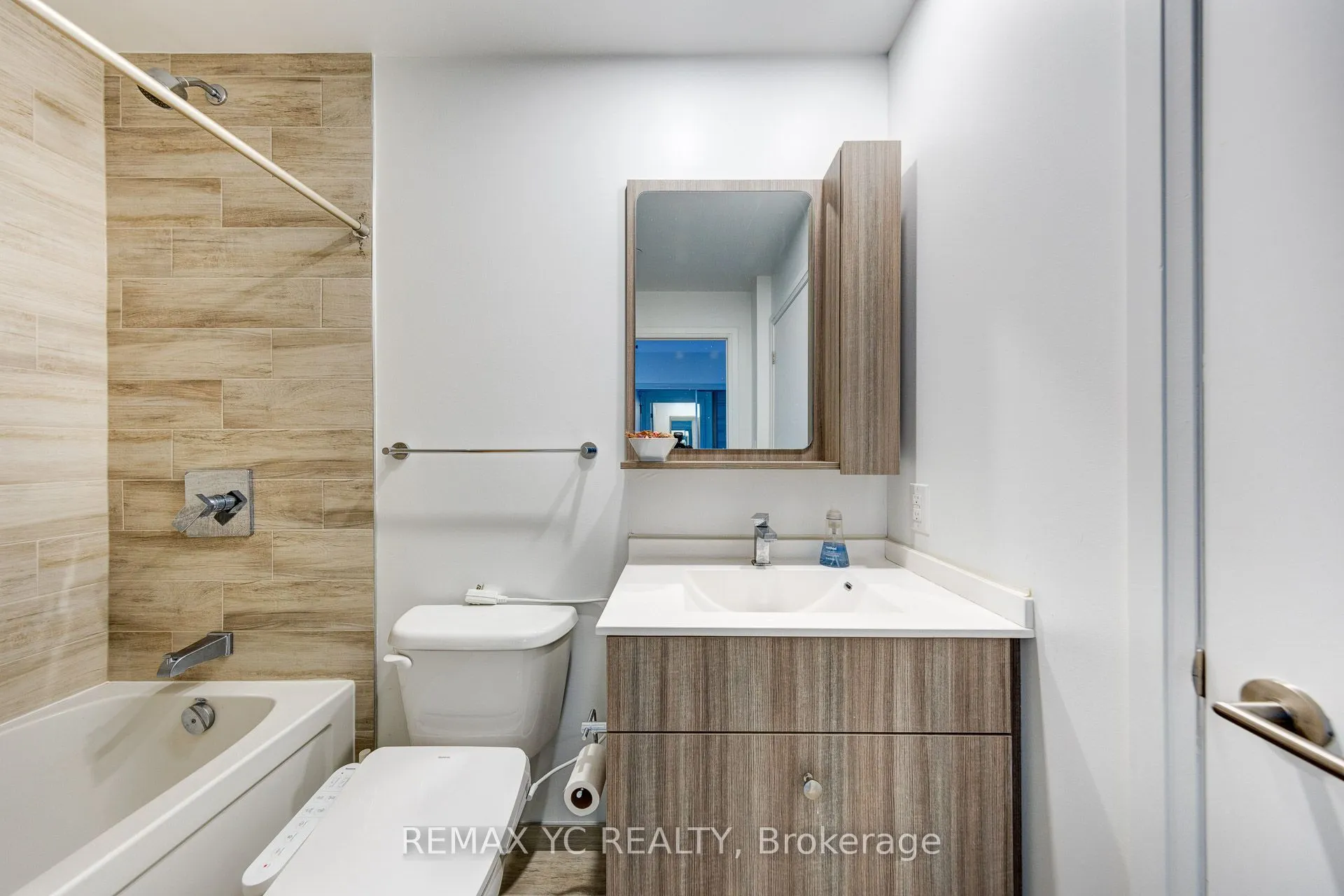 75 Canterbury Place #2110