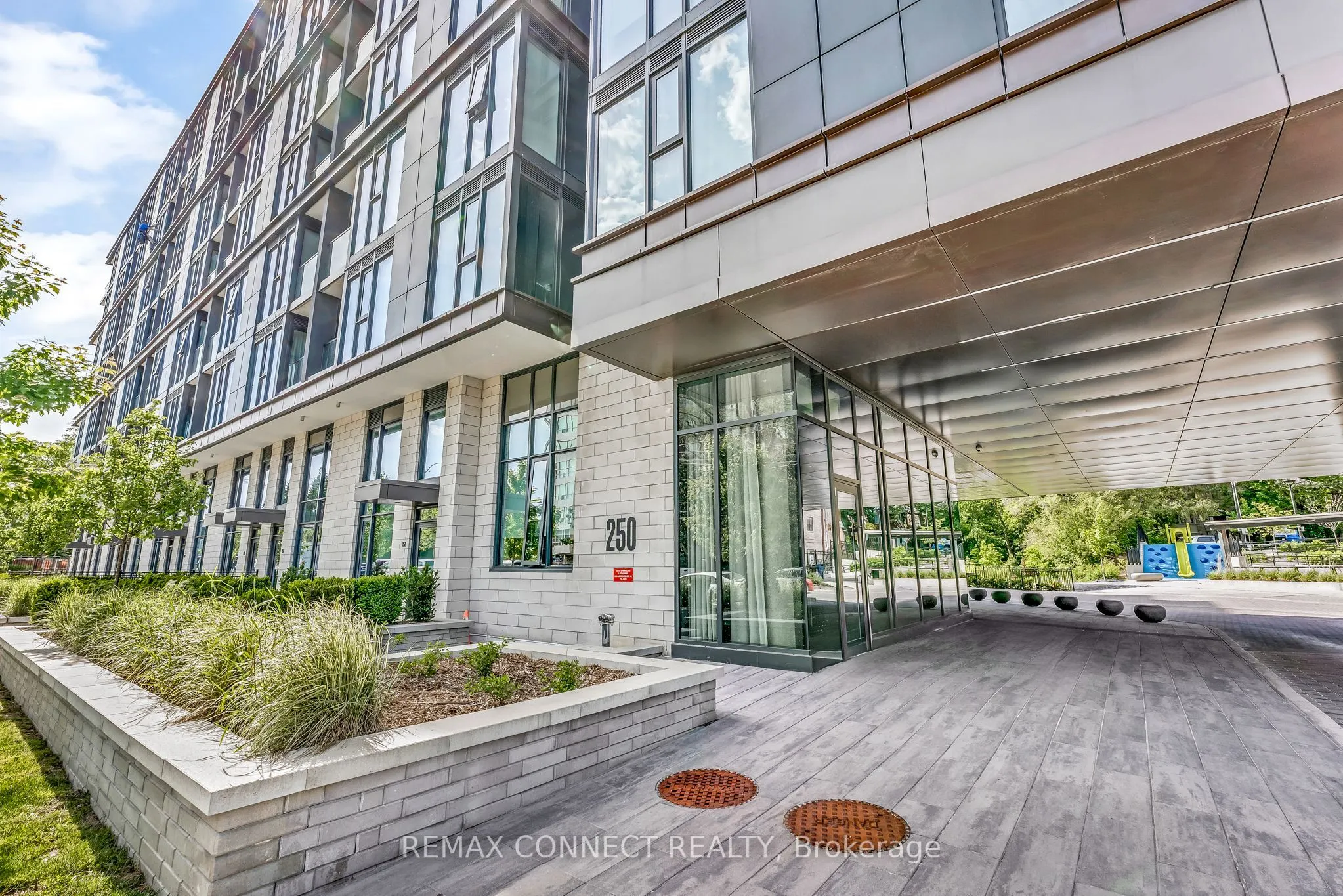 250 Lawrence Avenue W #504