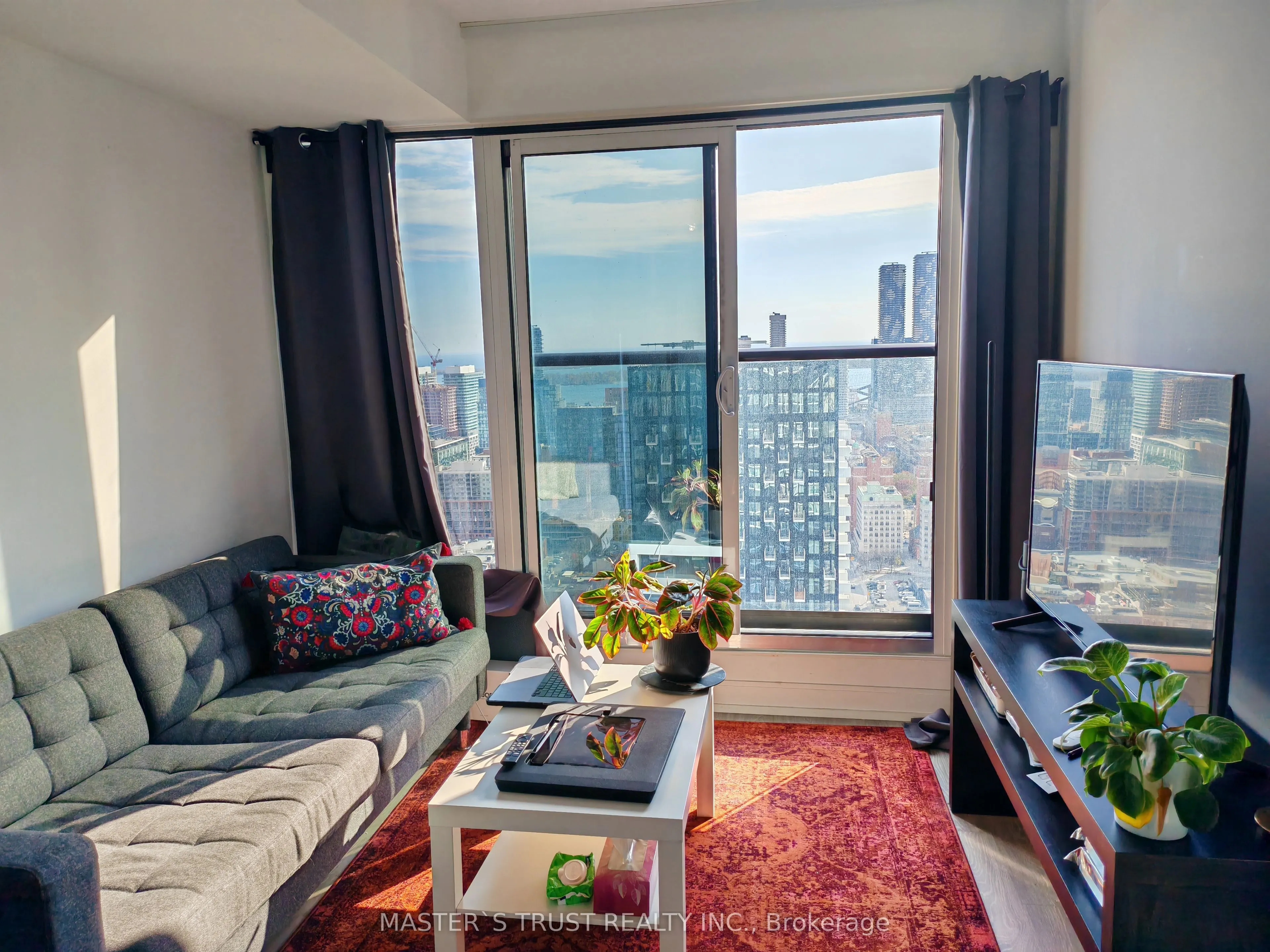 181 Dundas Street E #4109