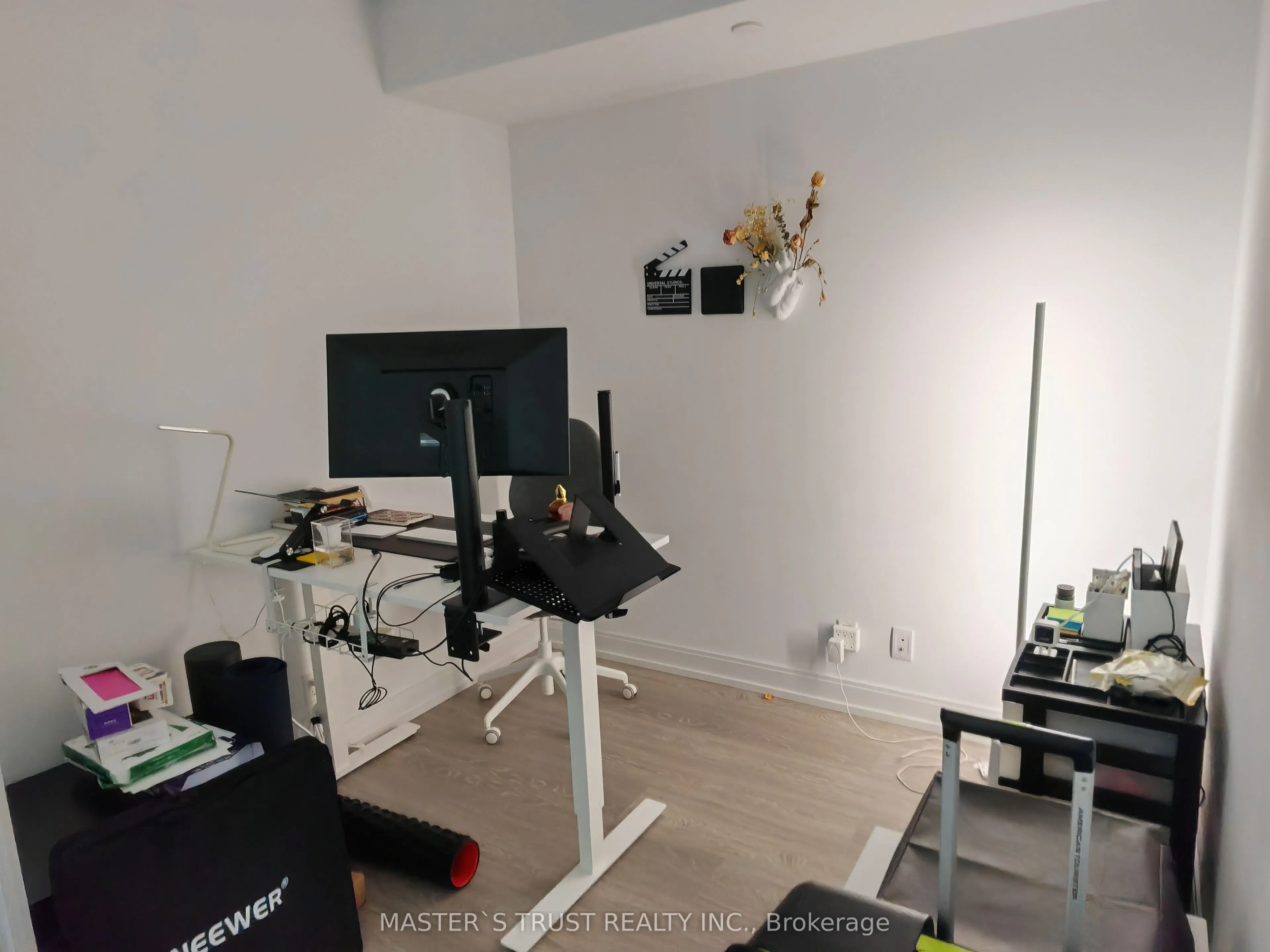 181 Dundas Street E #4109