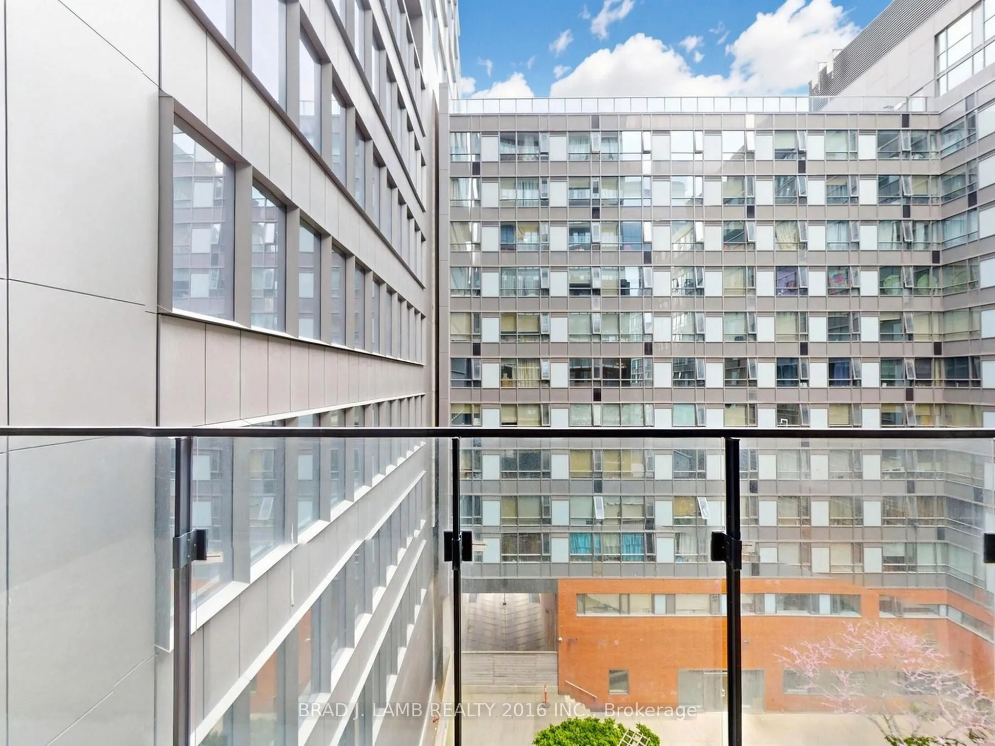 284 King Street E #405