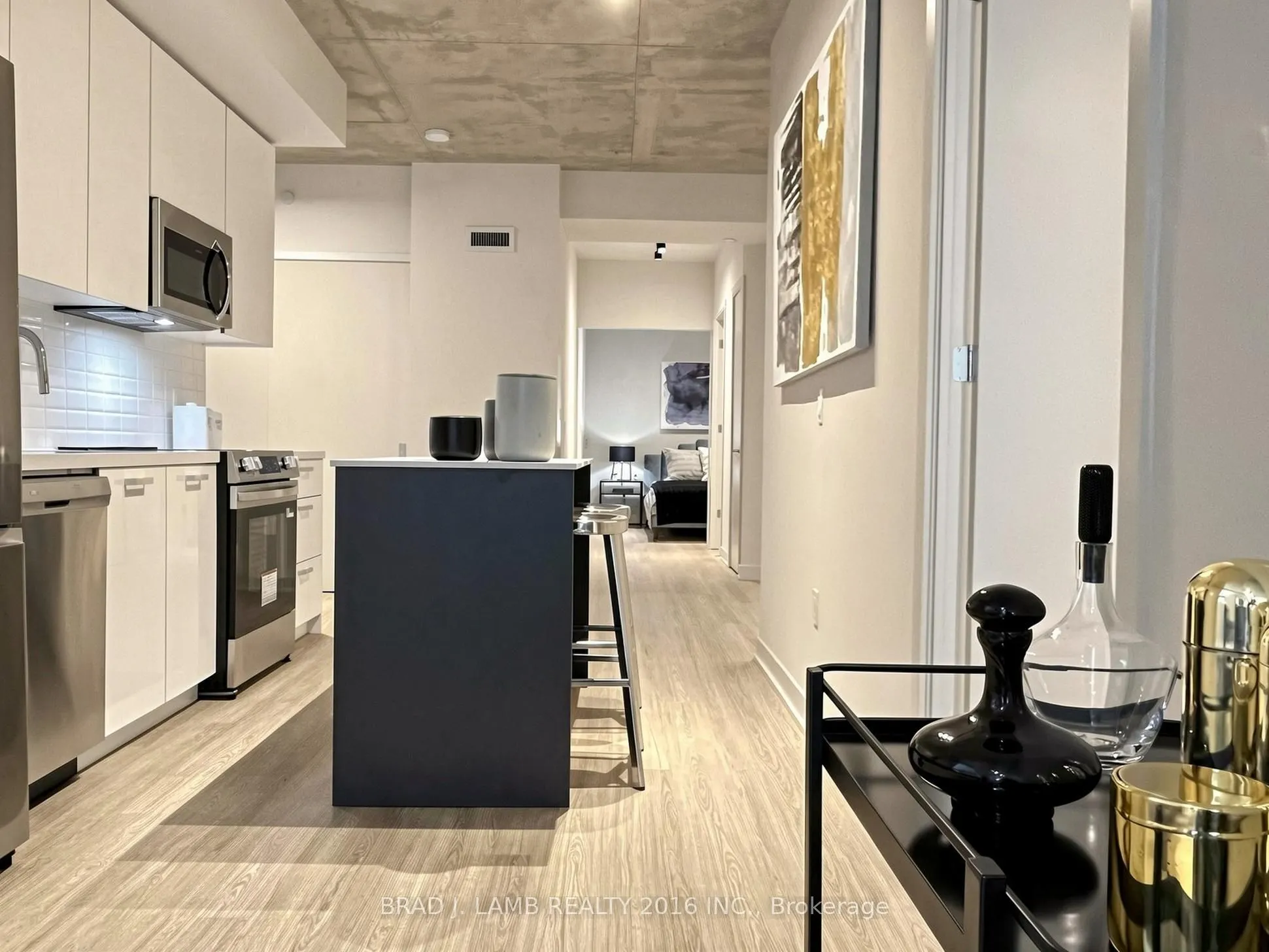 284 King Street E #405