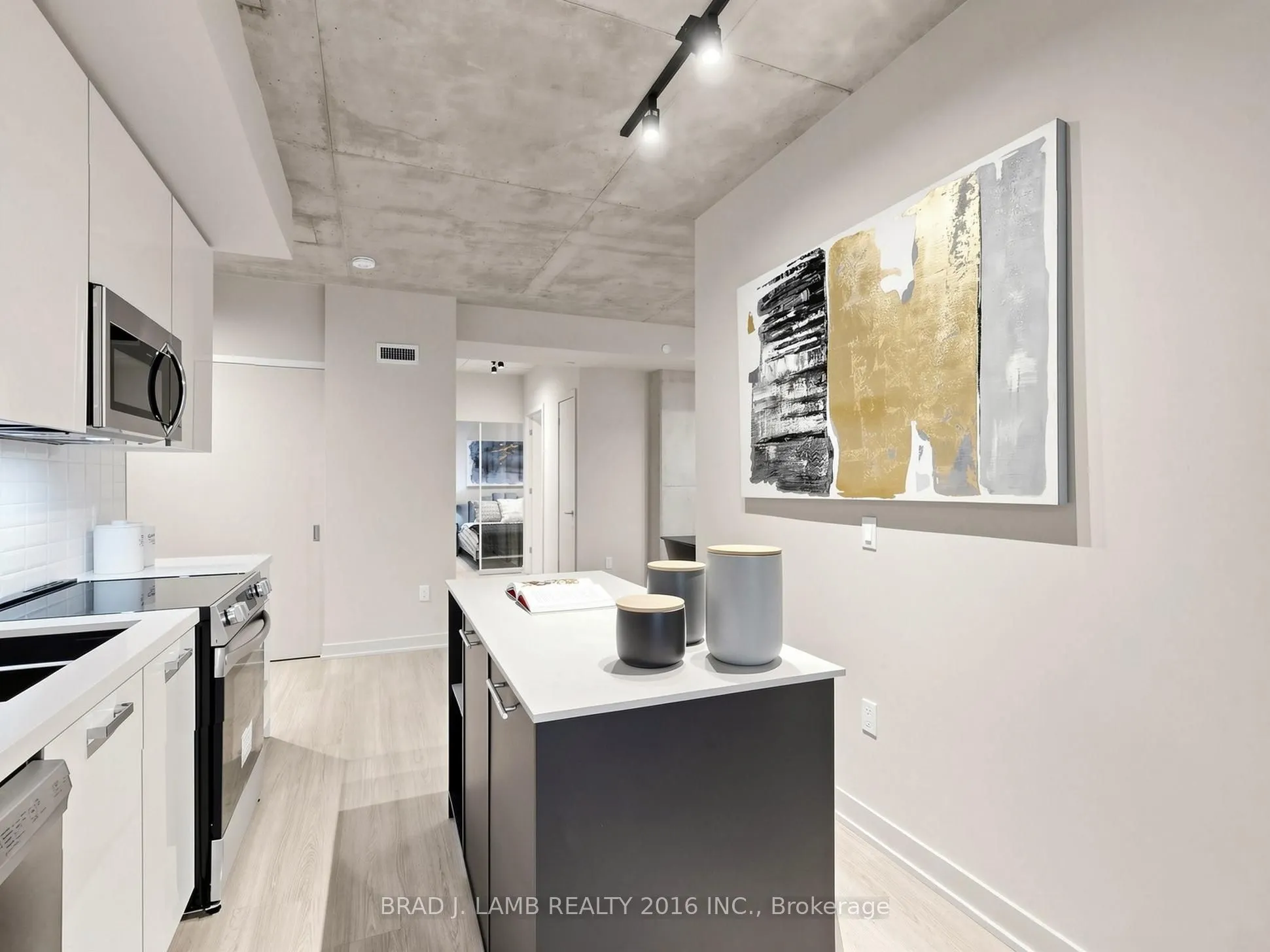284 King Street E #405