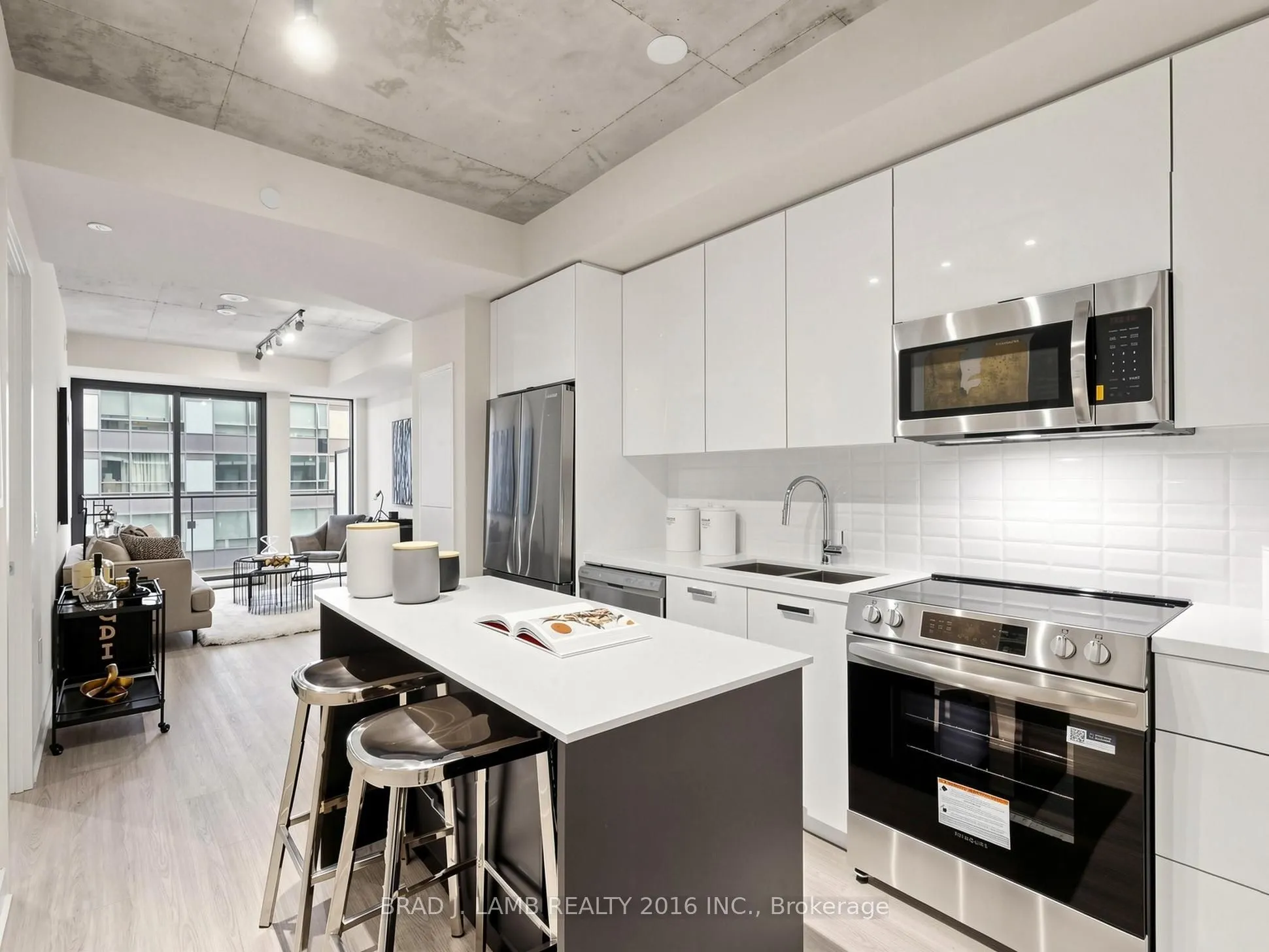 284 King Street E #405