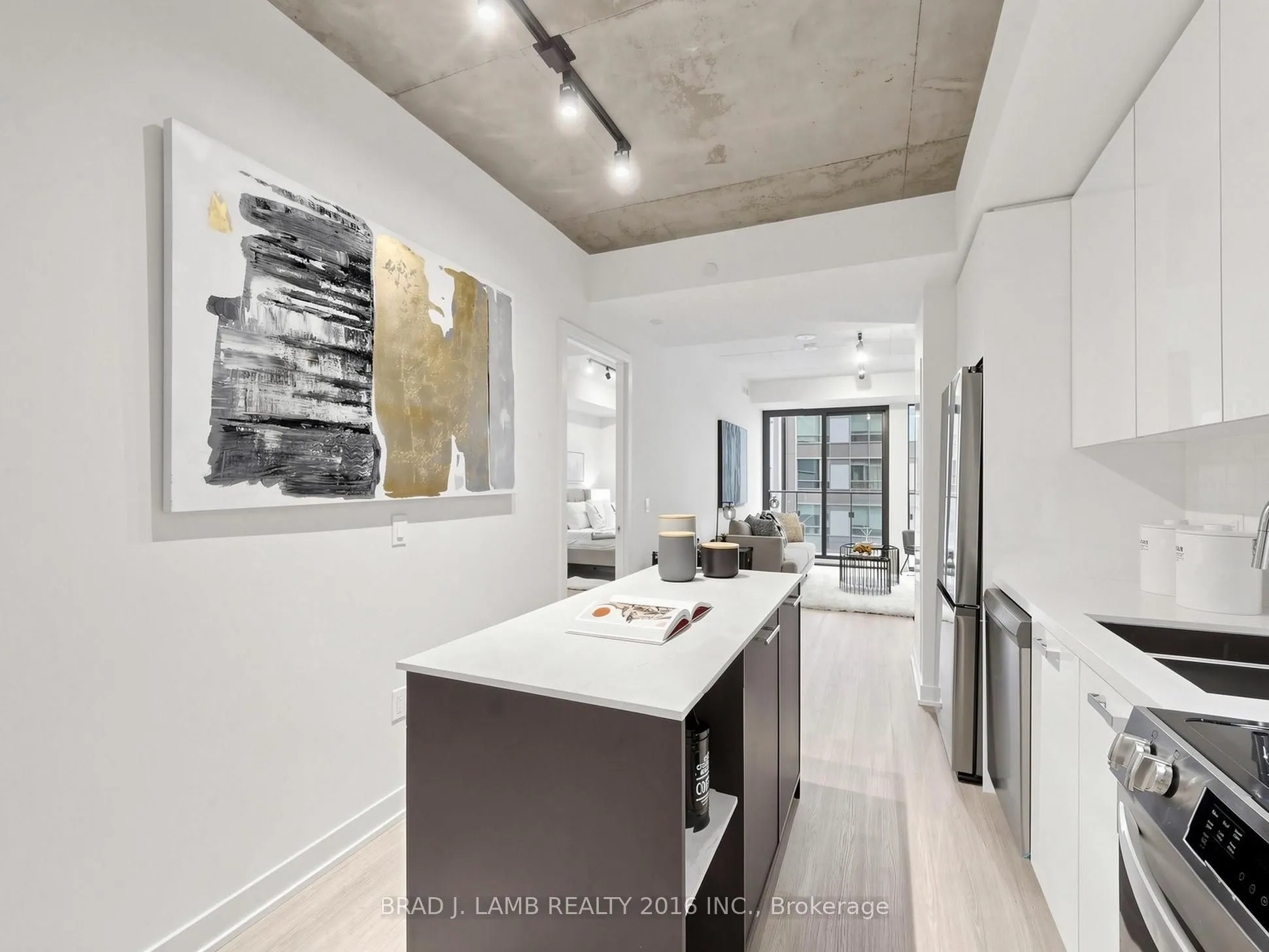 284 King Street E #405