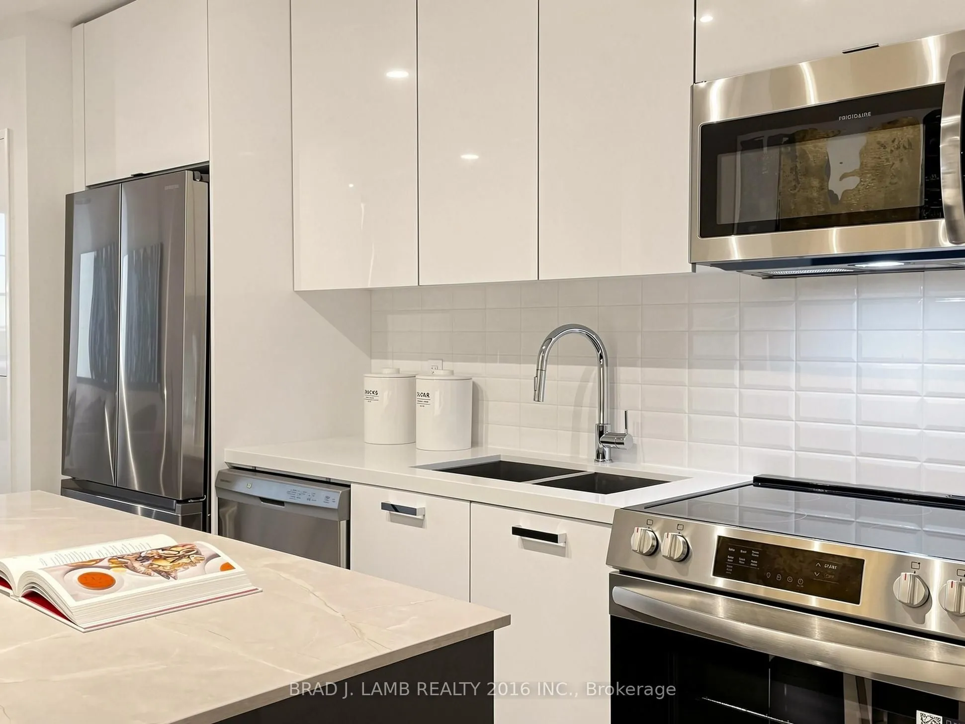 284 King Street E #405
