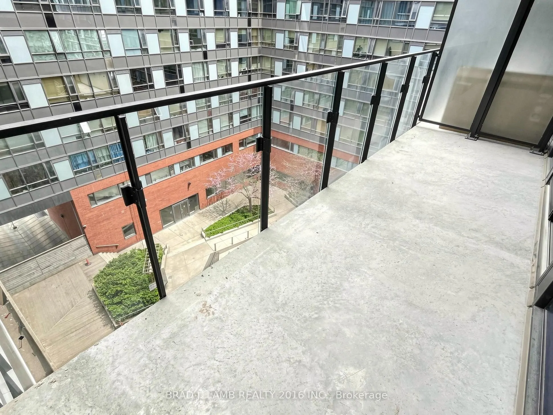 284 King Street E #405