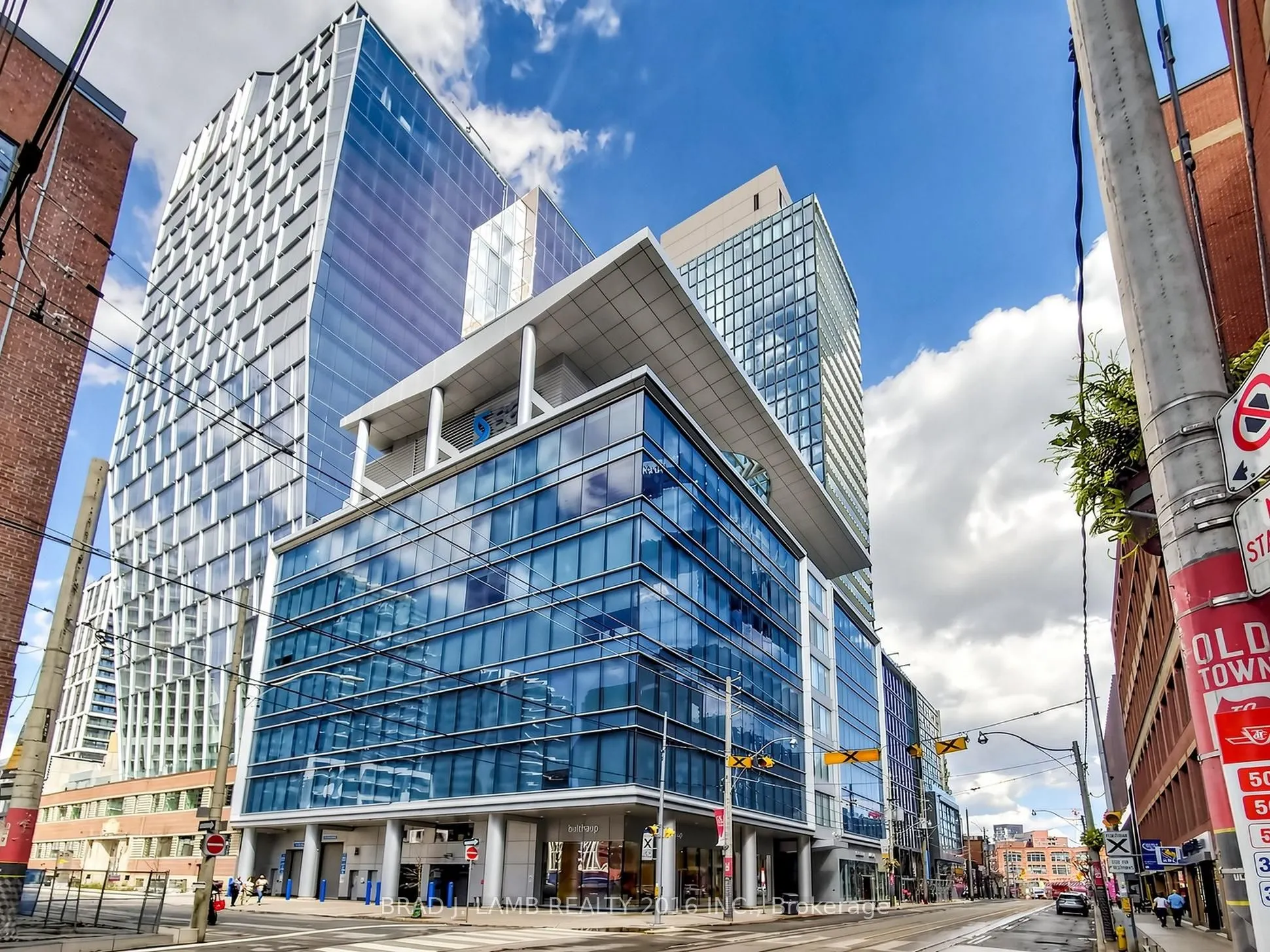 284 King Street E #405