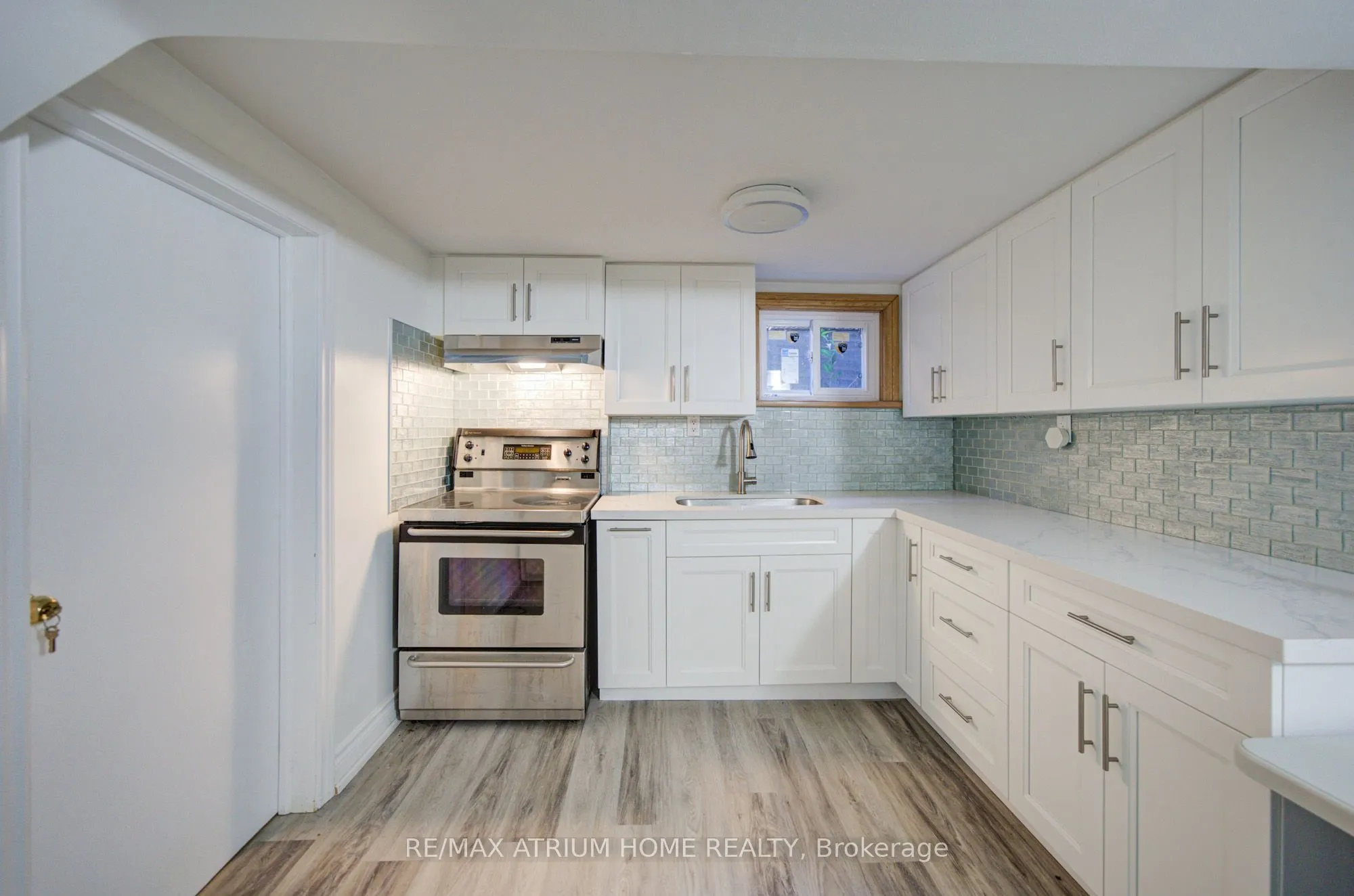 8 Patrick Boulevard