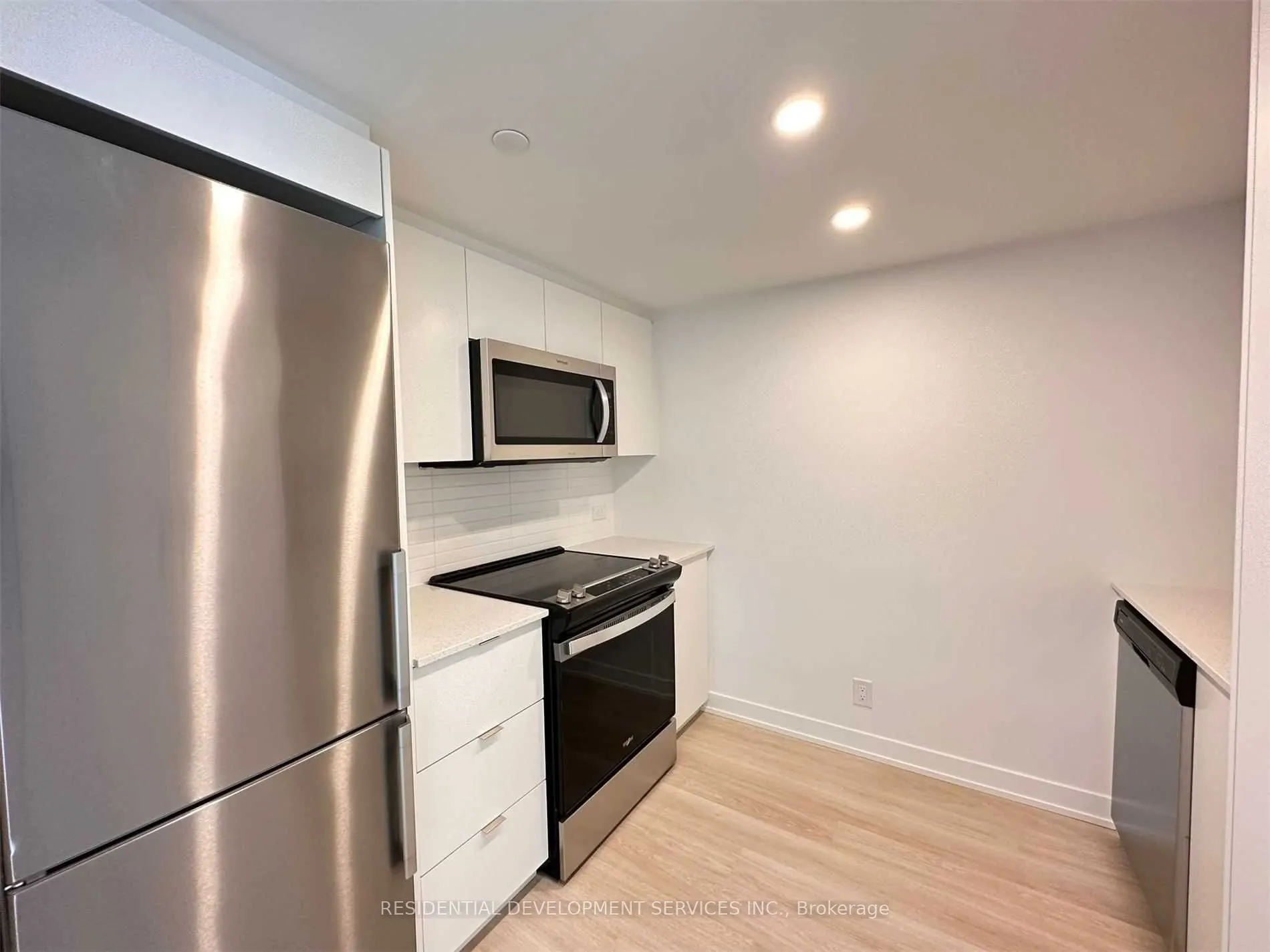 30 Tretti Way #514
