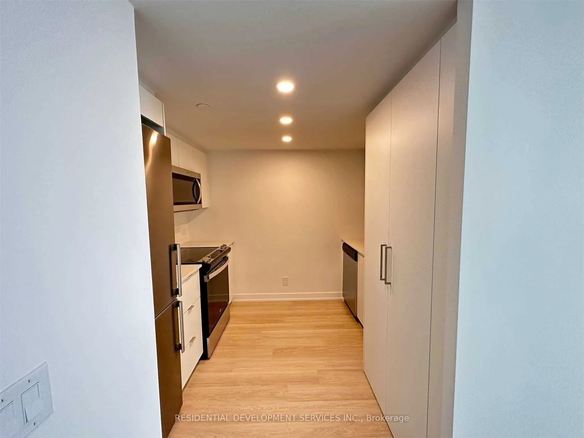 30 Tretti Way #514