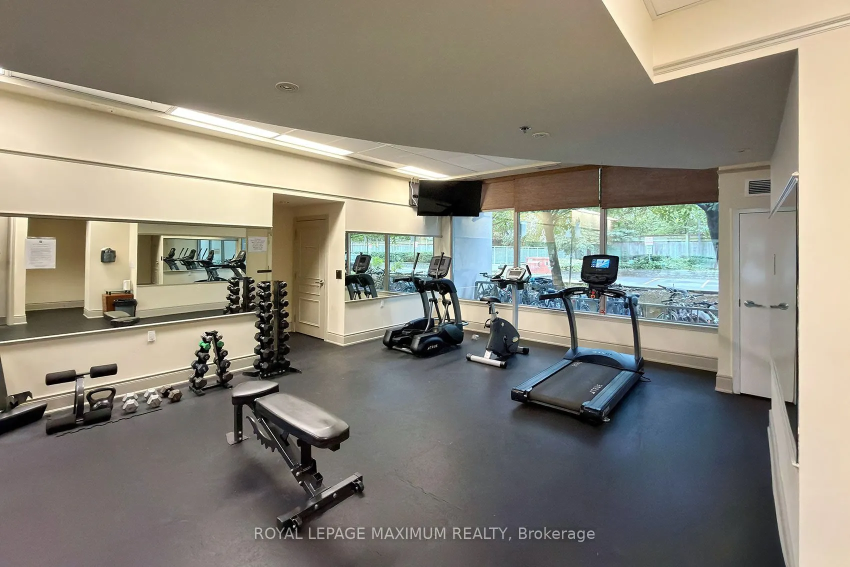 935 Sheppard Avenue W #505