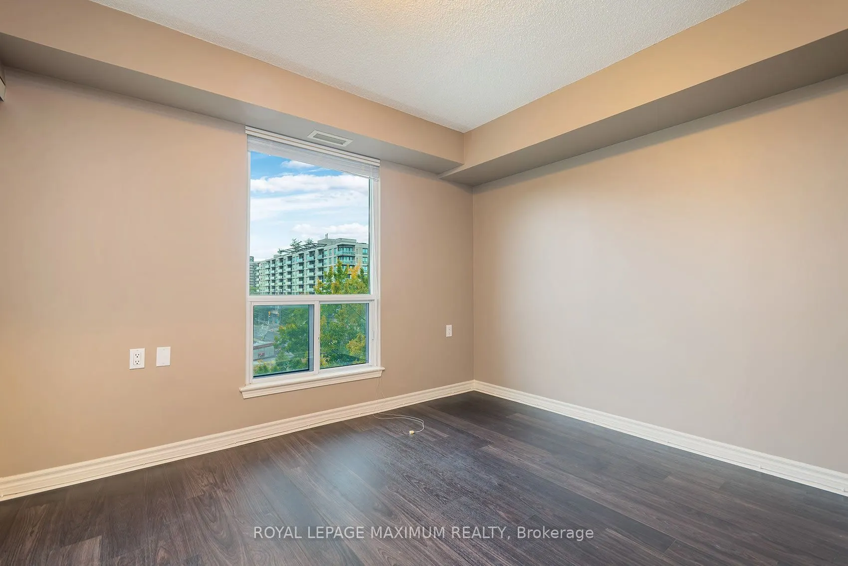 935 Sheppard Avenue W #505