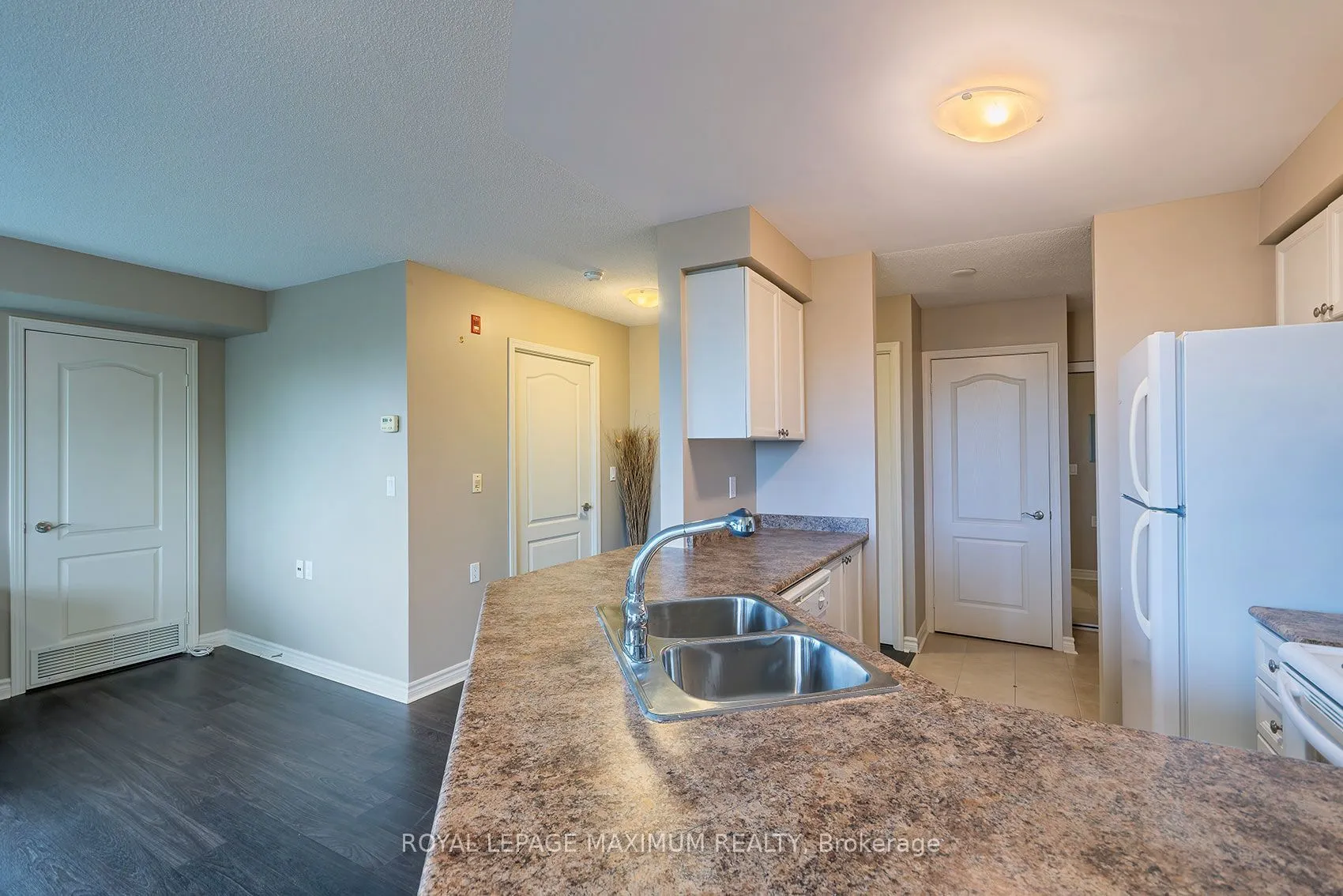 935 Sheppard Avenue W #505