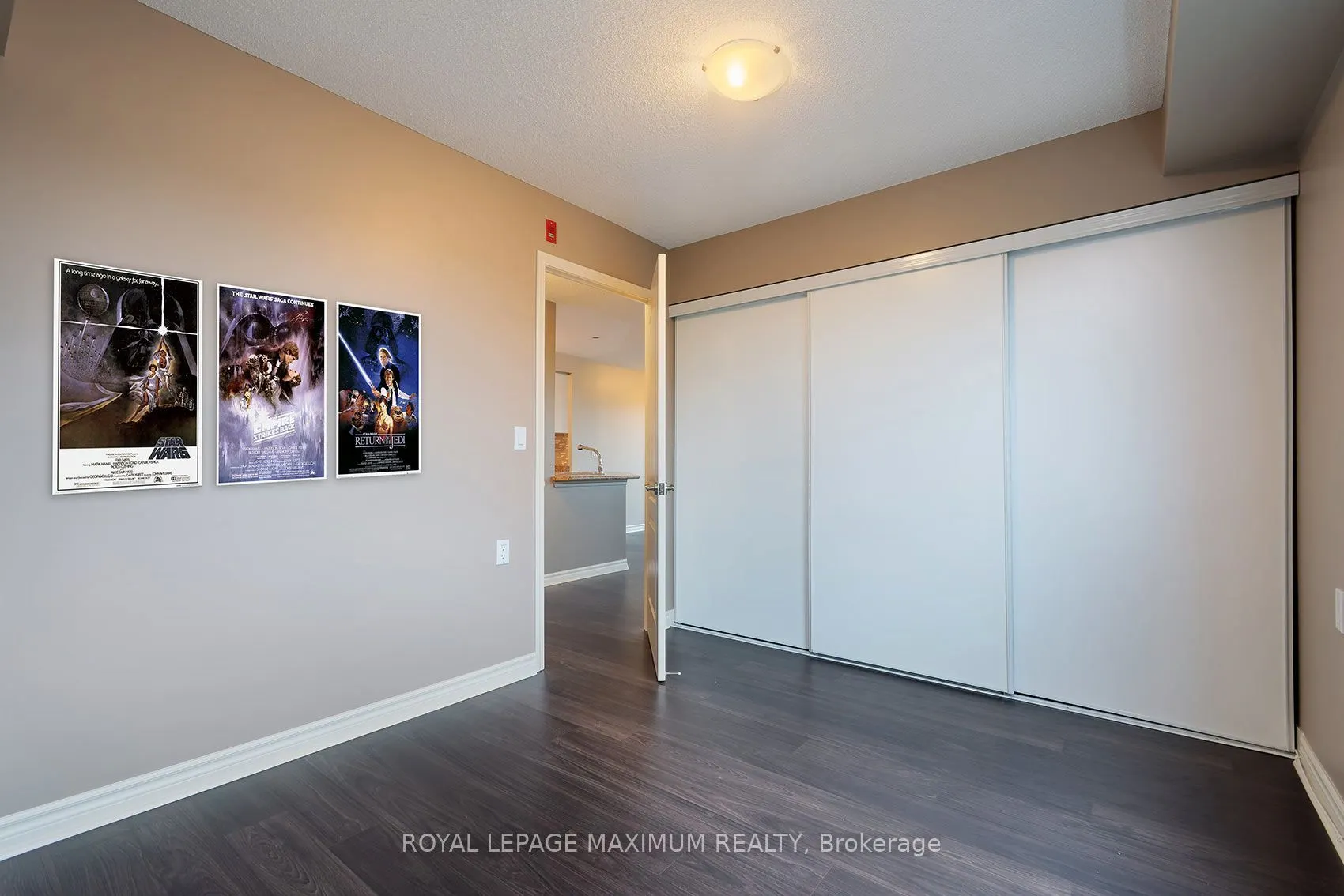 935 Sheppard Avenue W #505
