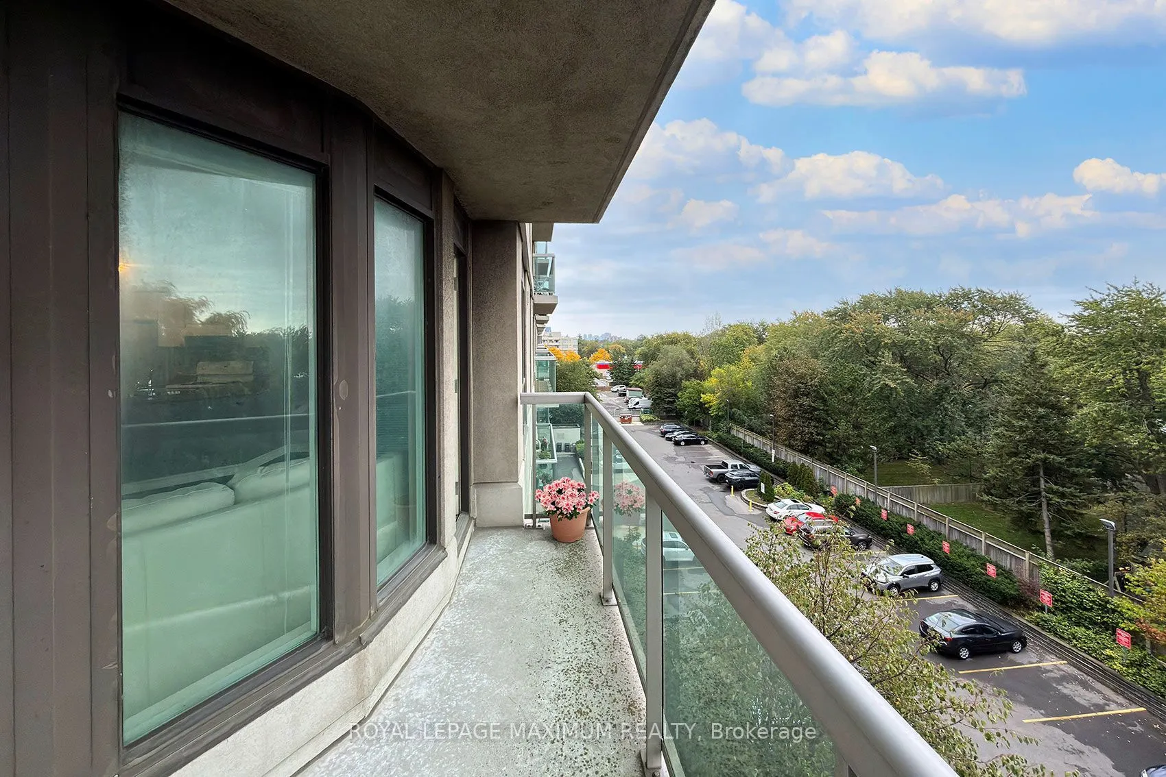 935 Sheppard Avenue W #505
