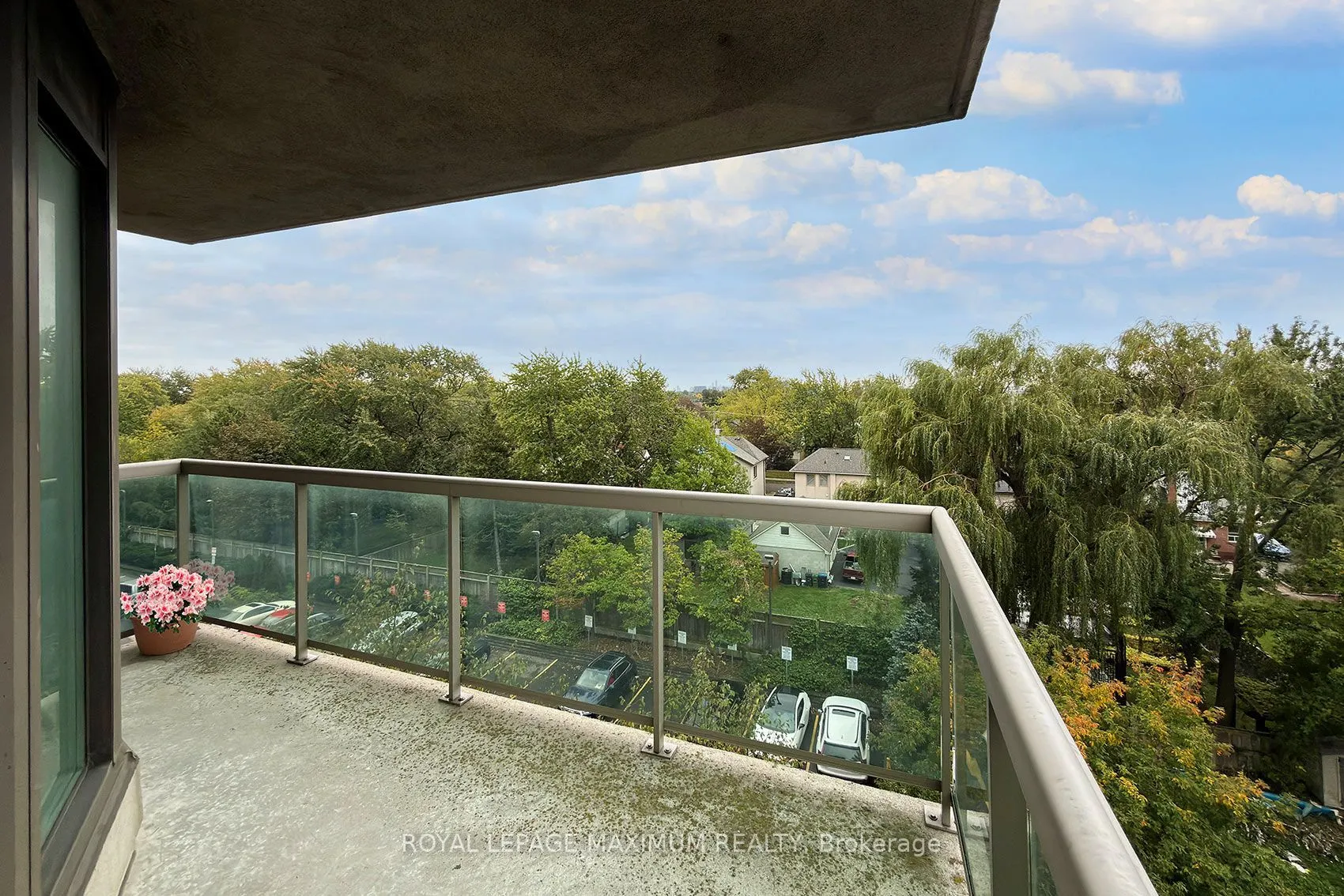 935 Sheppard Avenue W #505