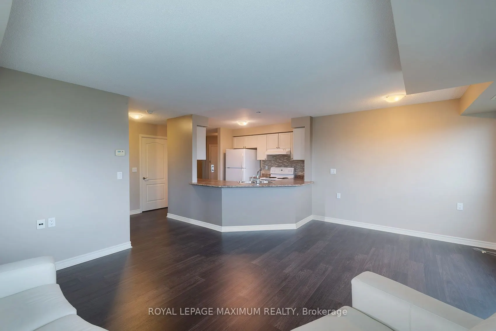 935 Sheppard Avenue W #505
