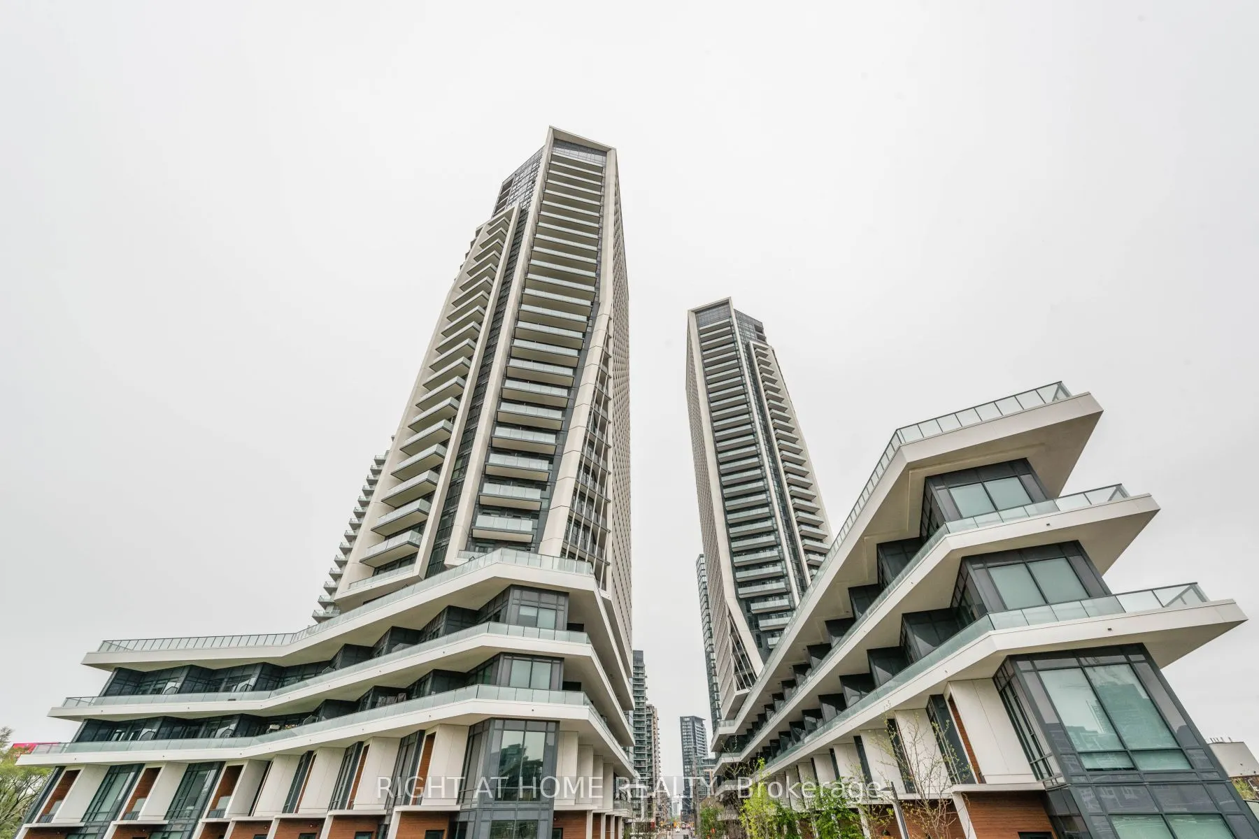 30 Ordnance Street #PH2907