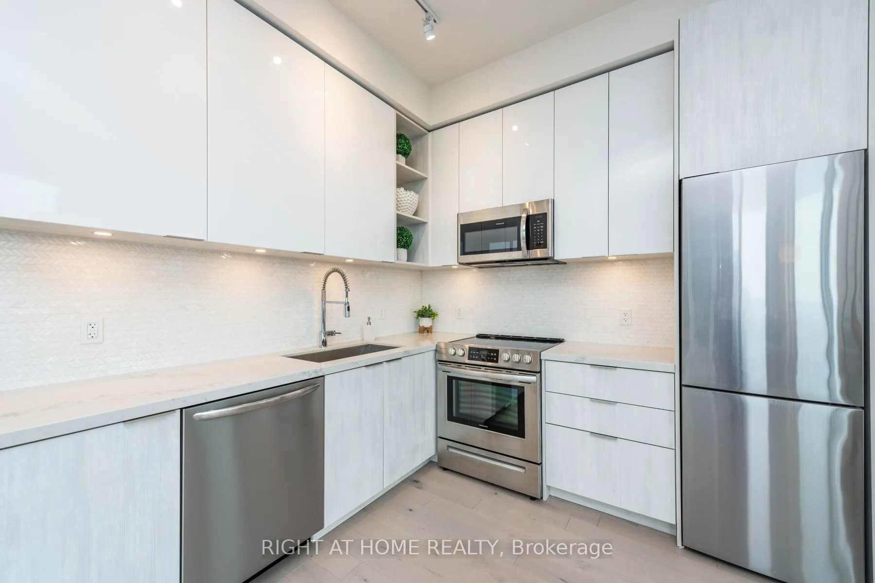 30 Ordnance Street #PH2907