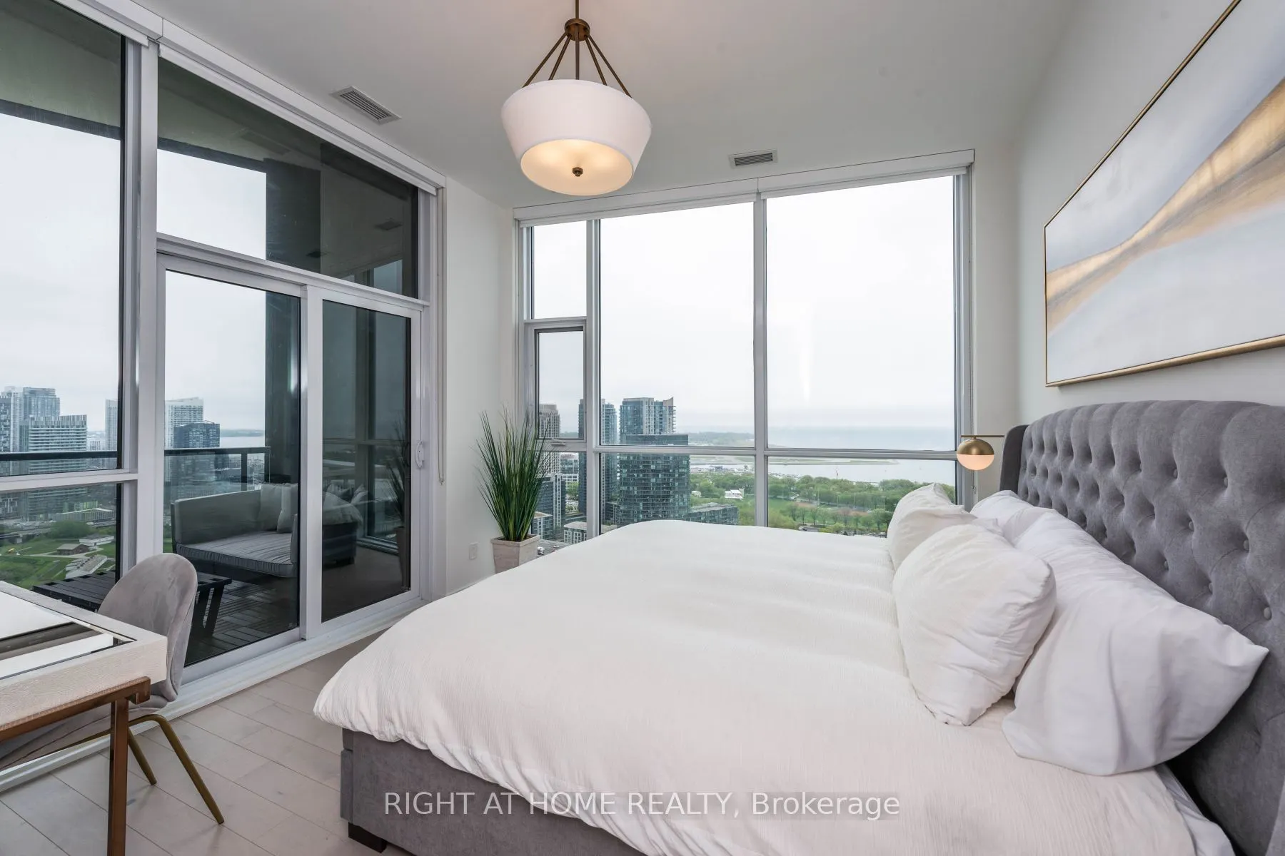 30 Ordnance Street #PH2907