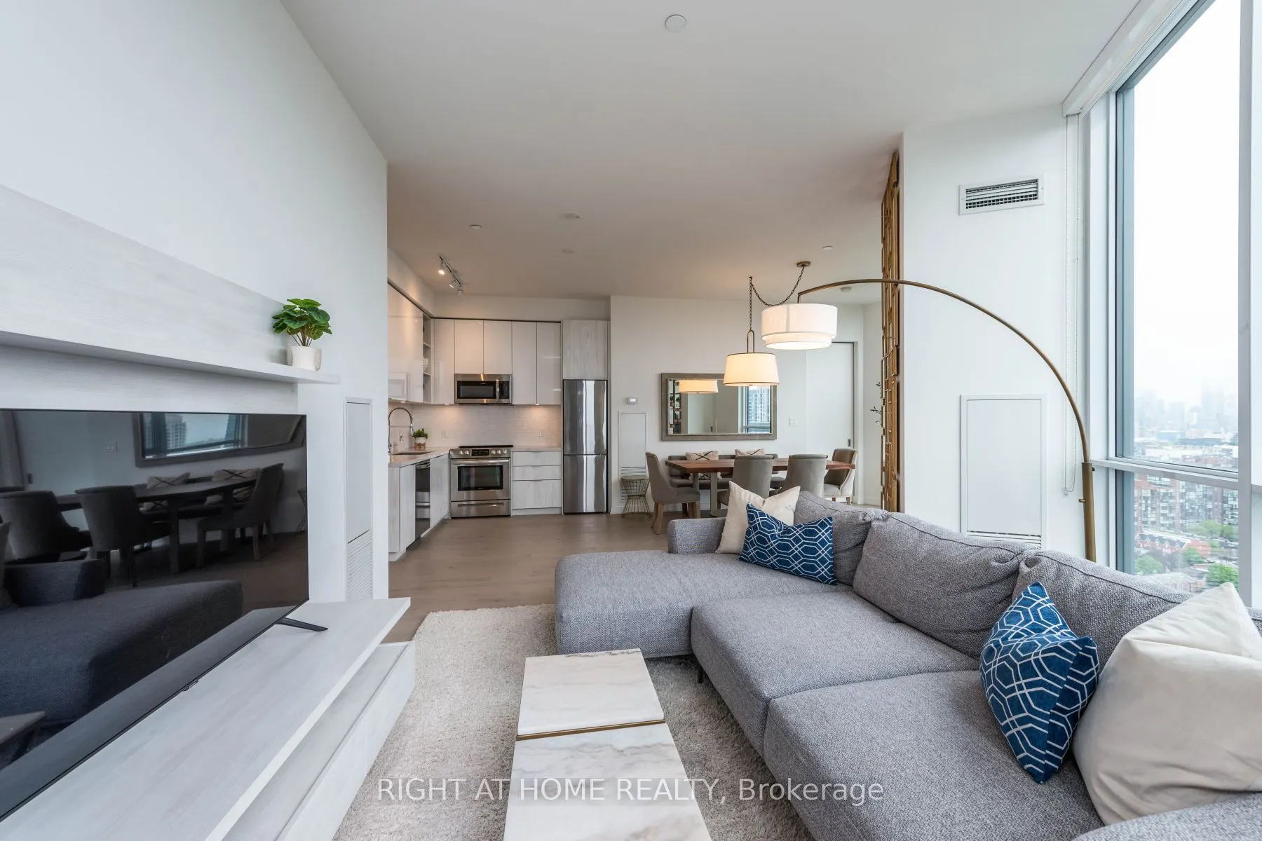 30 Ordnance Street #PH2907