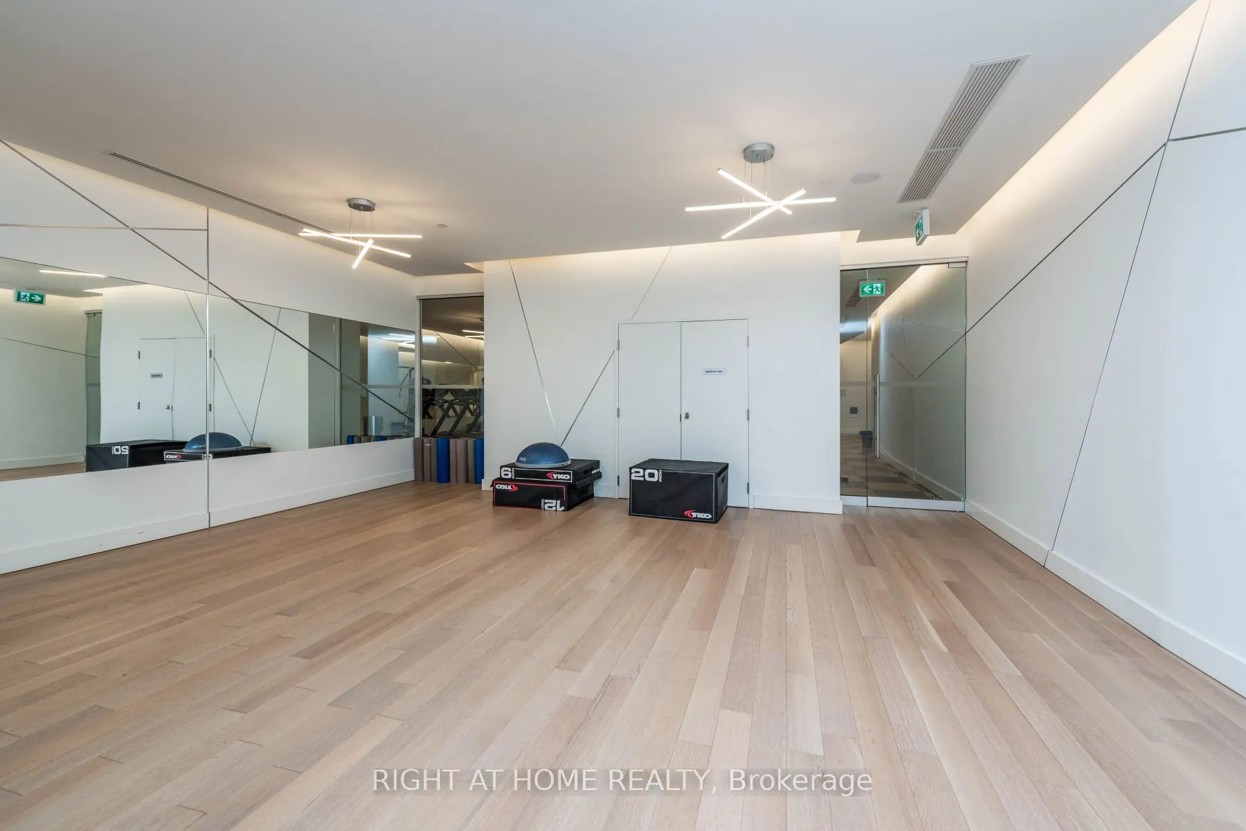 30 Ordnance Street #PH2907