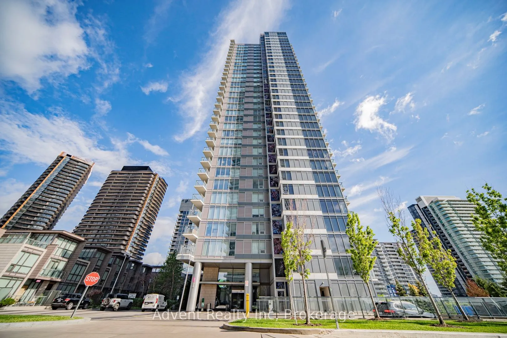 121 Mcmahon Drive #3008