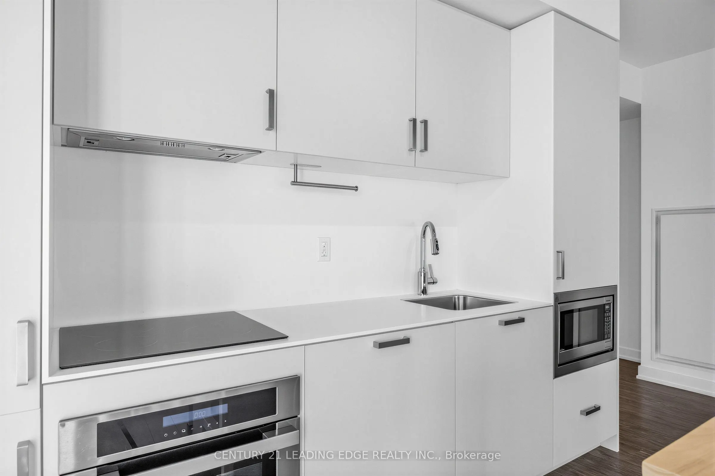 88 Queen Street E #1602