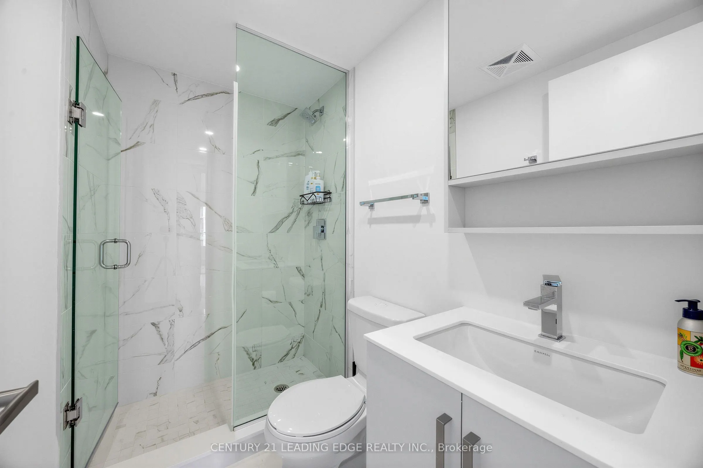 88 Queen Street E #1602