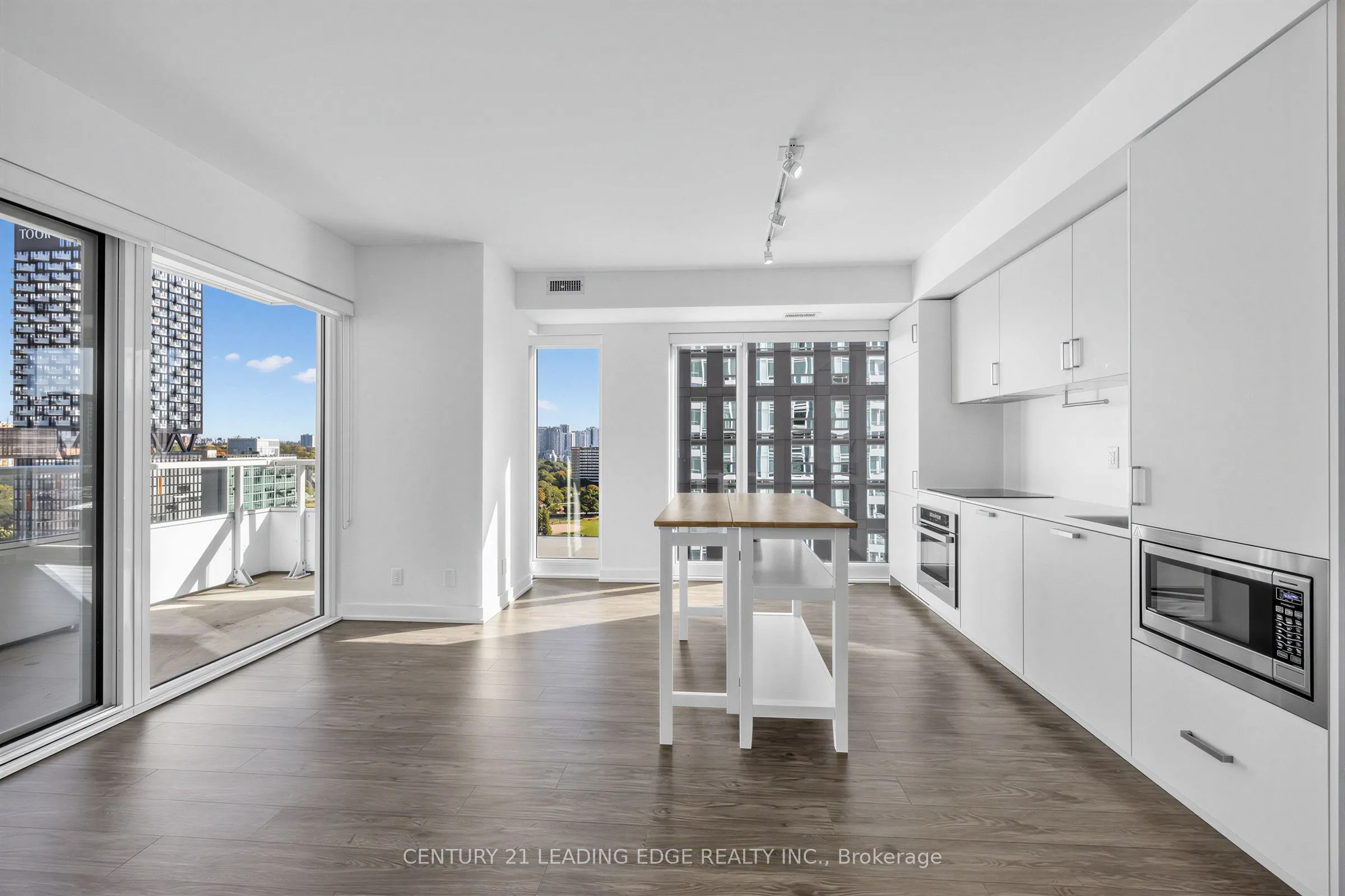 88 Queen Street E #1602