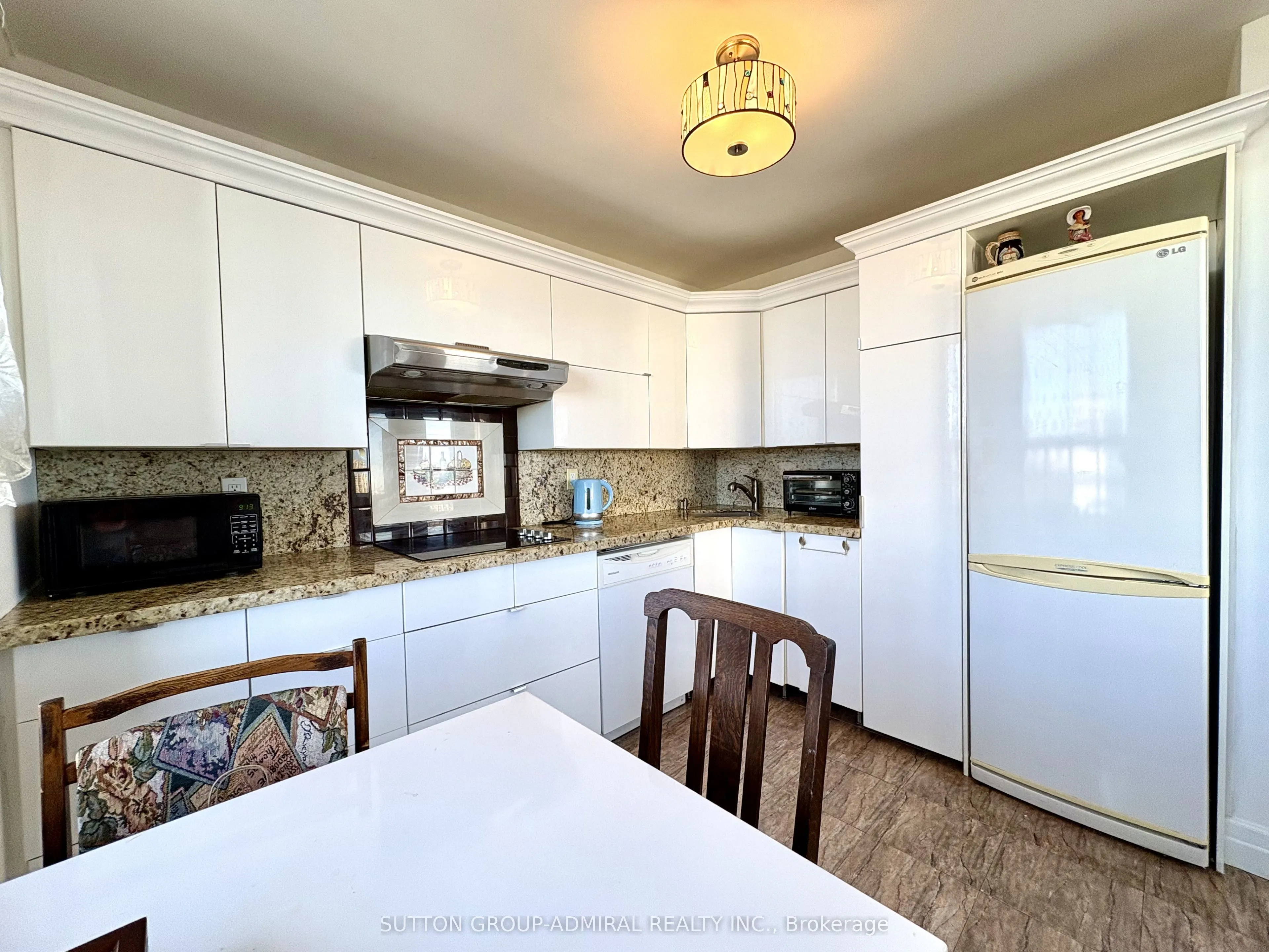 135 Antibes Drive #1103