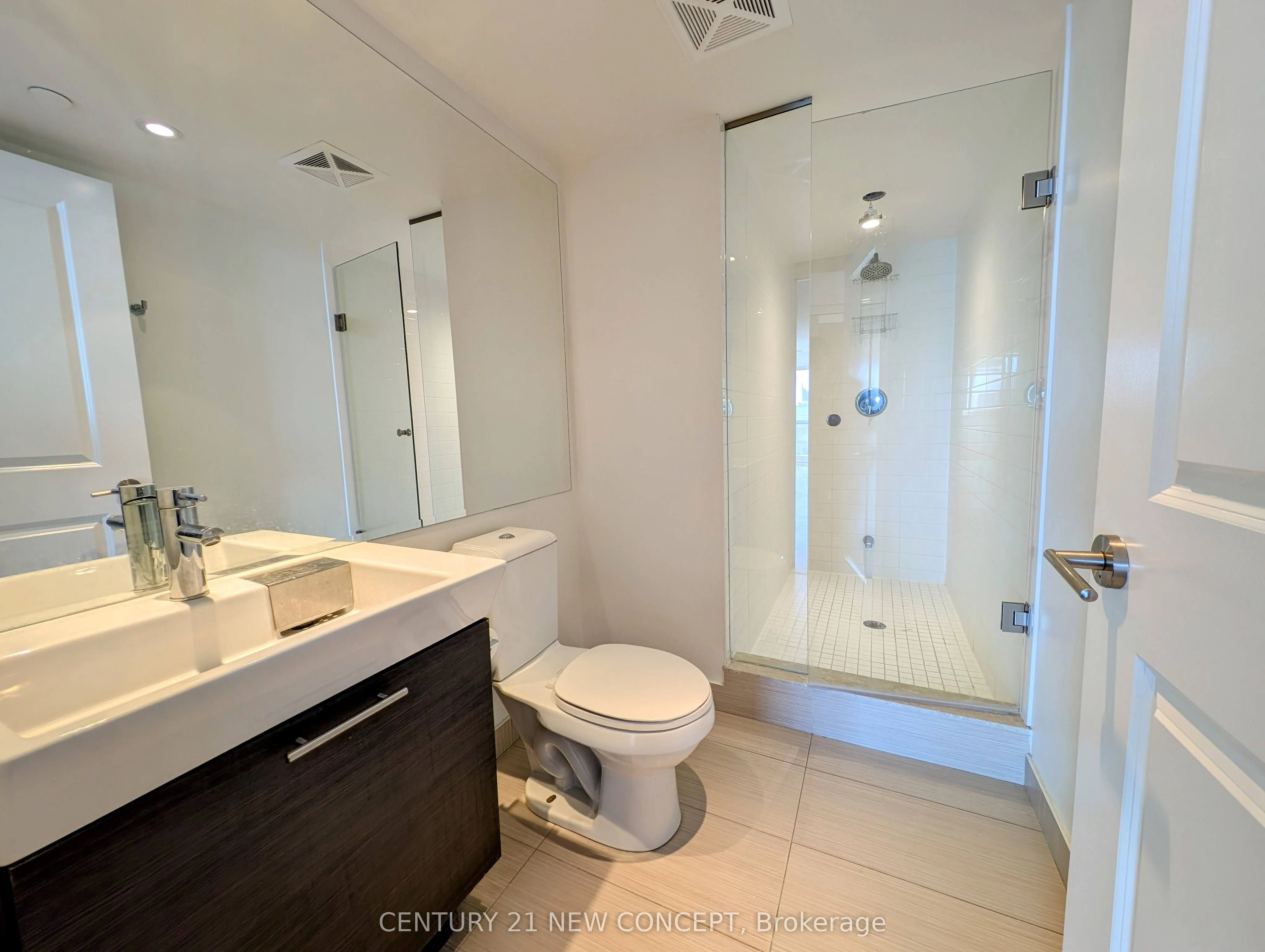 386 Yonge Street #5608