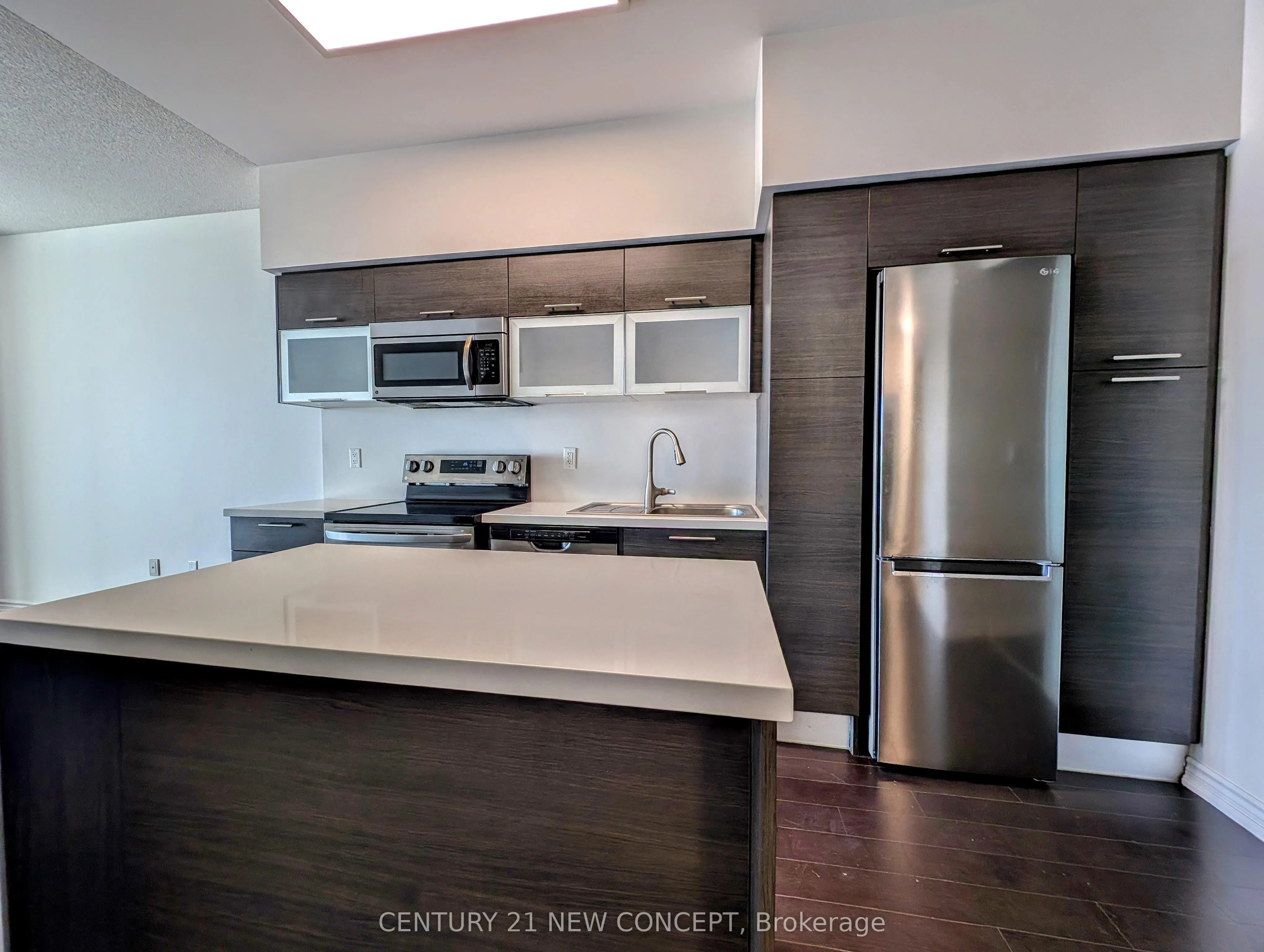 386 Yonge Street #5608