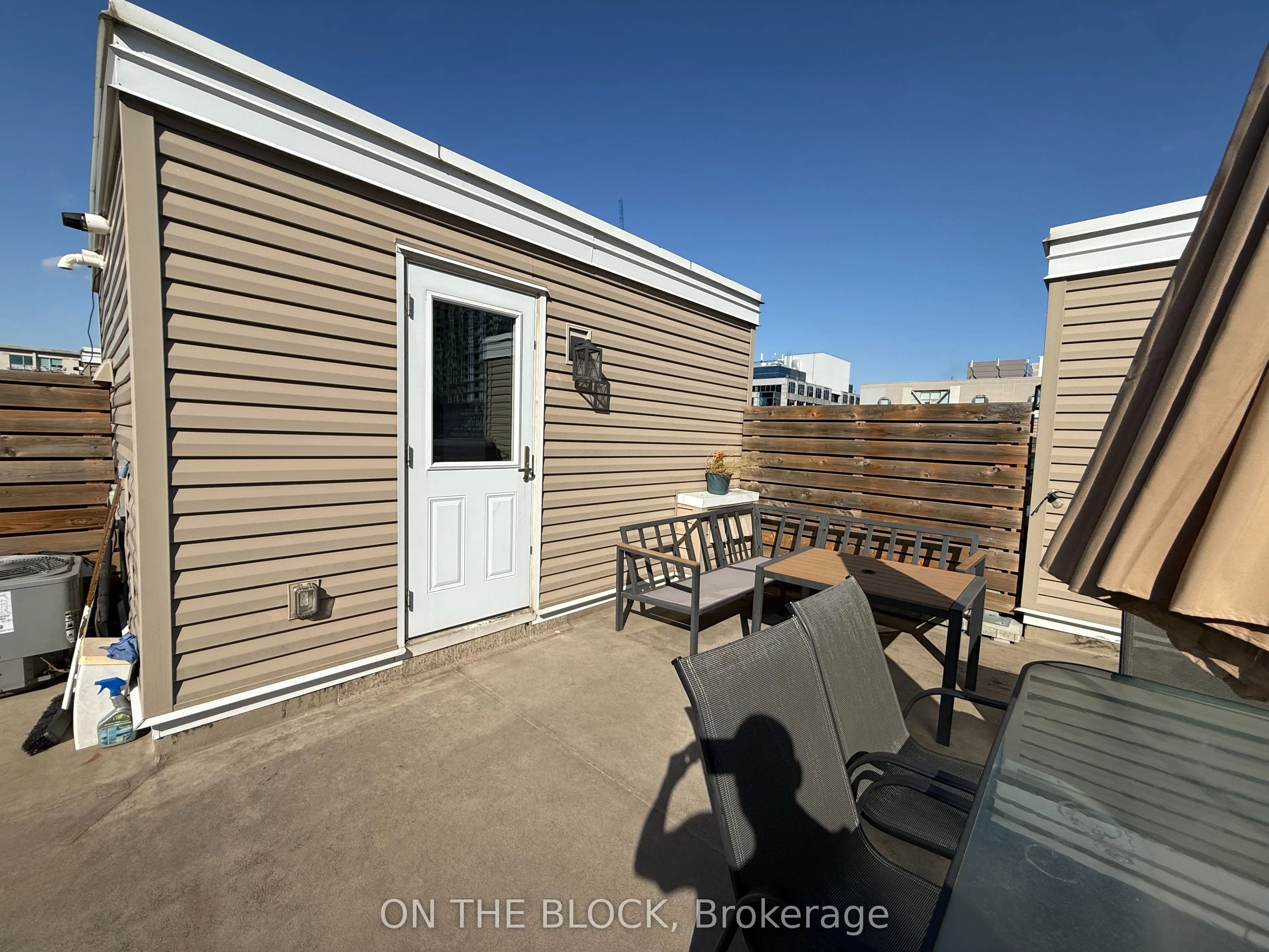 28 Douro Street #223