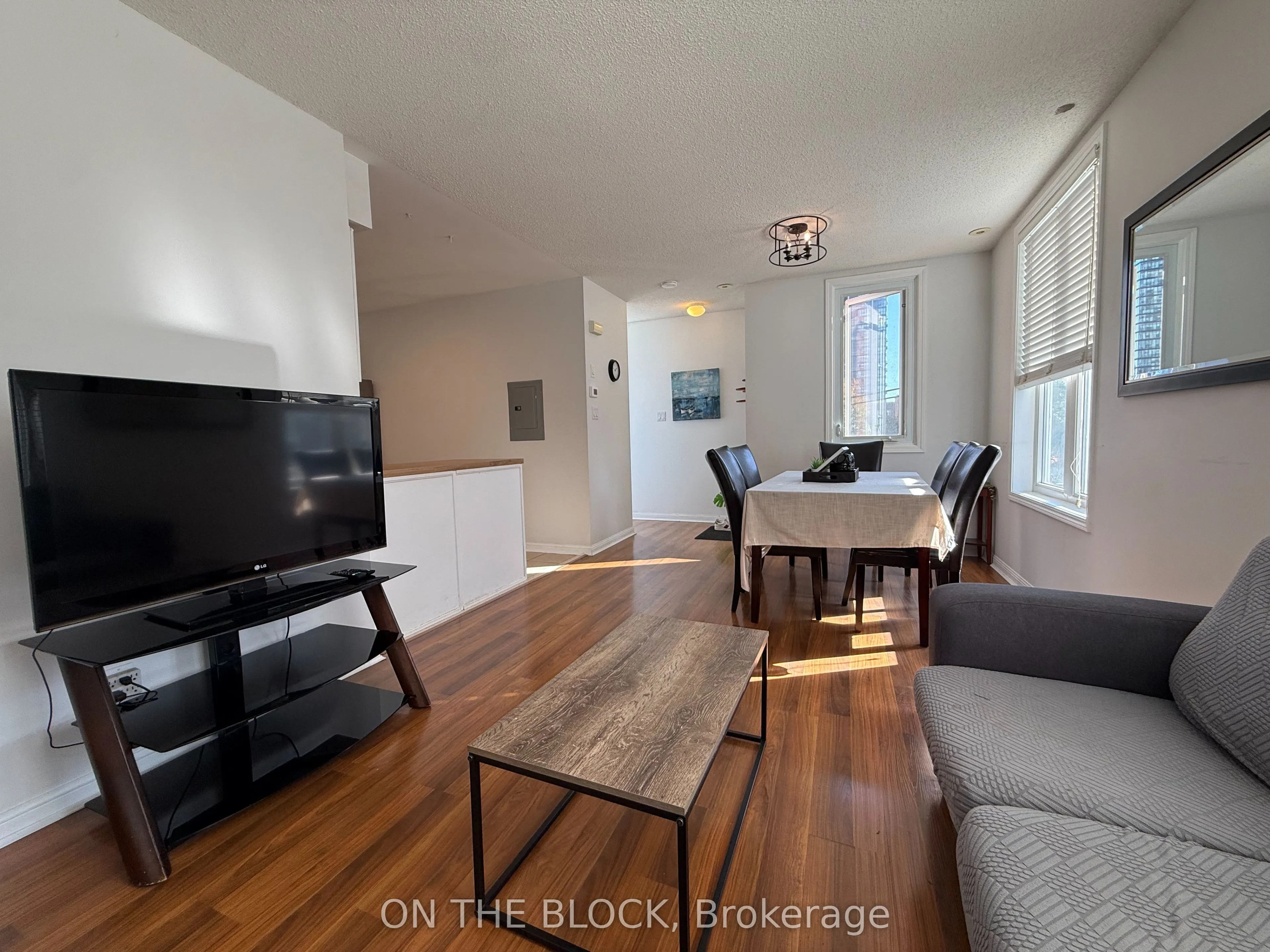 28 Douro Street #223