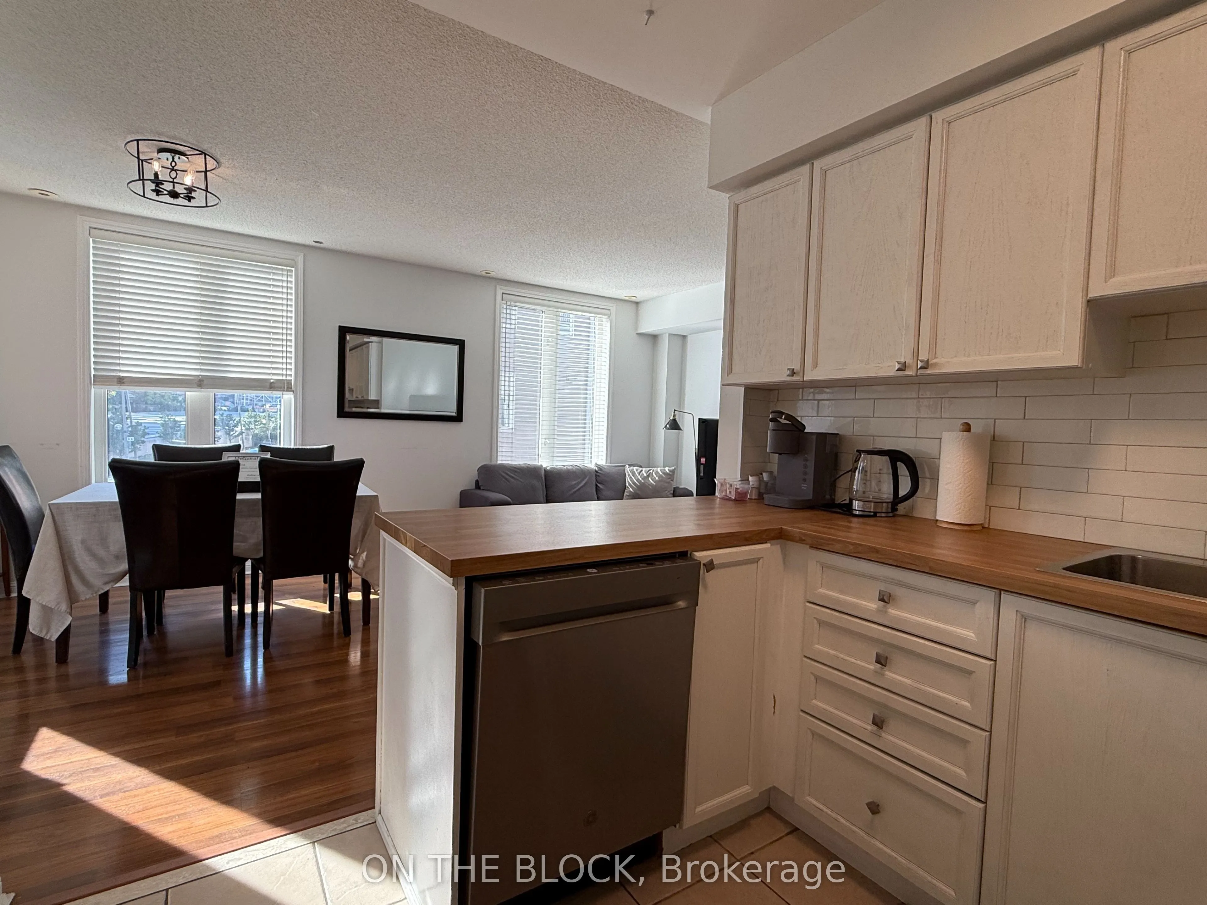 28 Douro Street #223