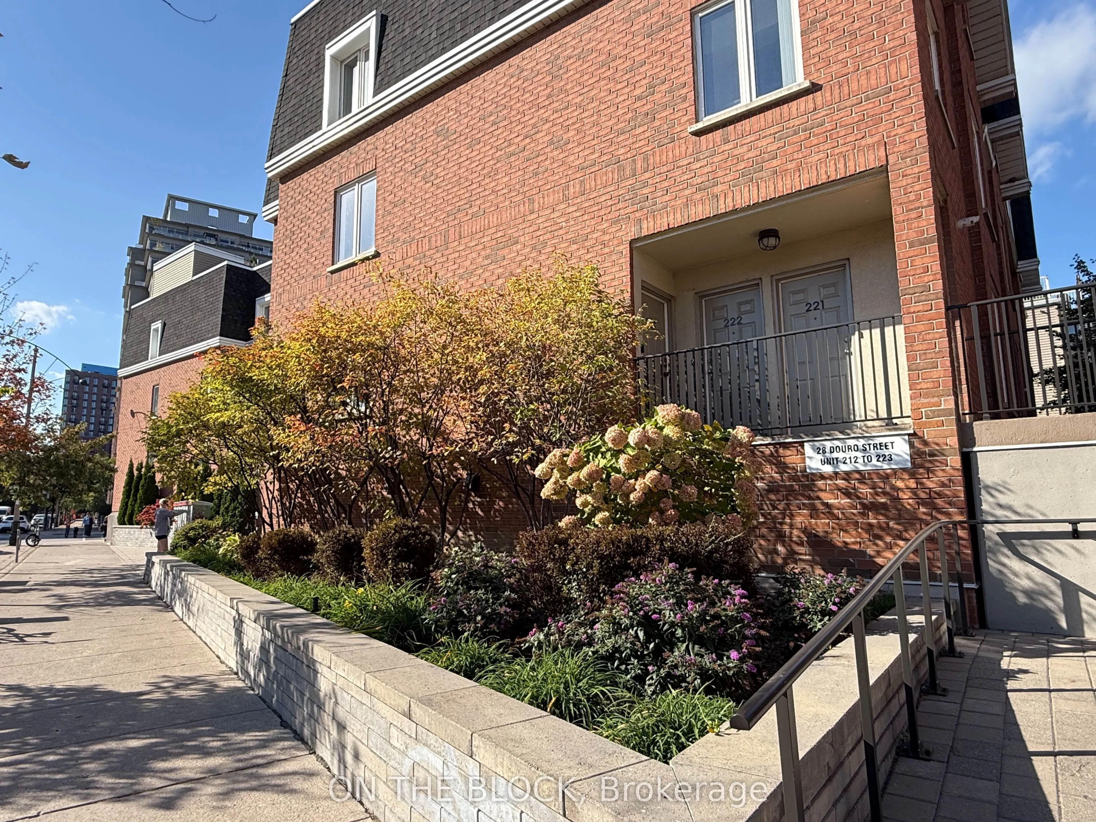 28 Douro Street #223