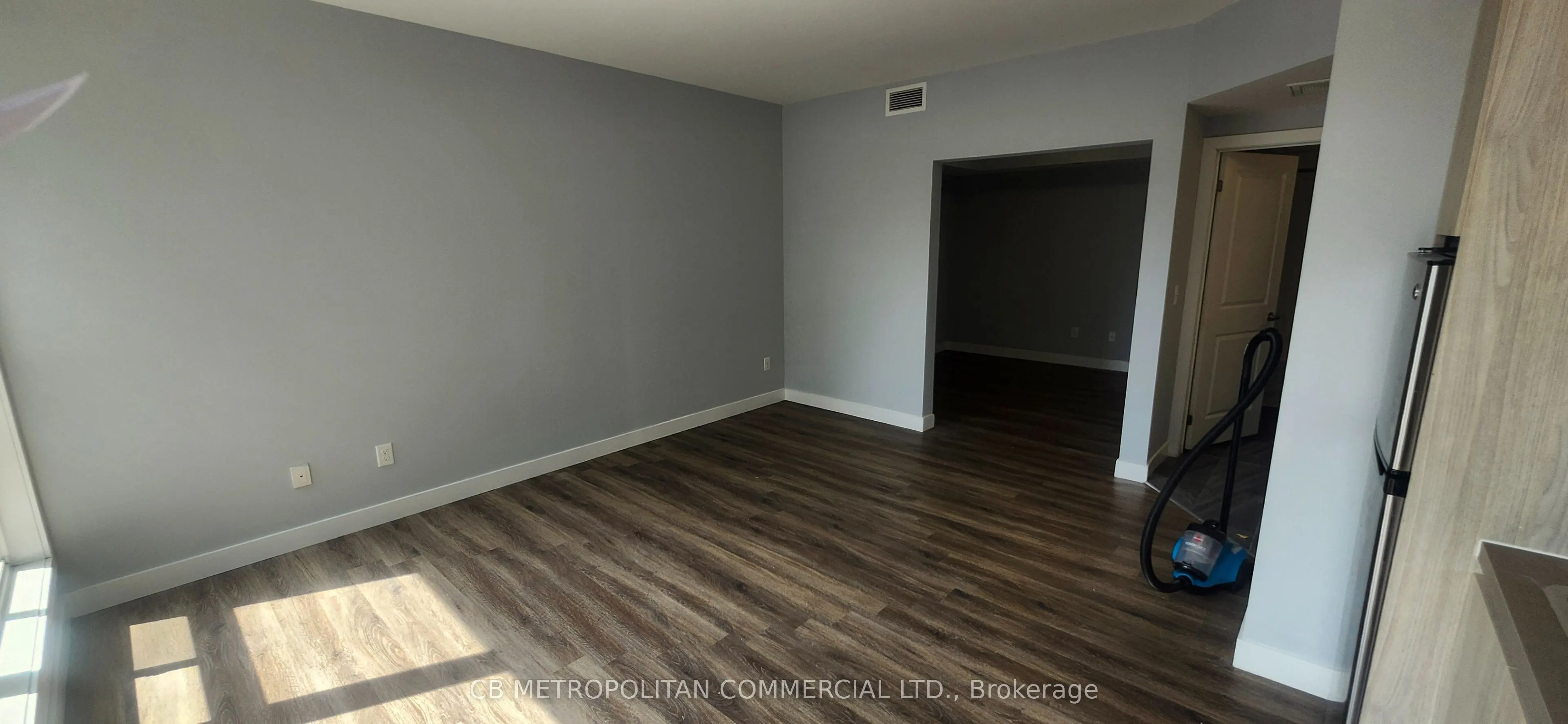 335 College Street #303
