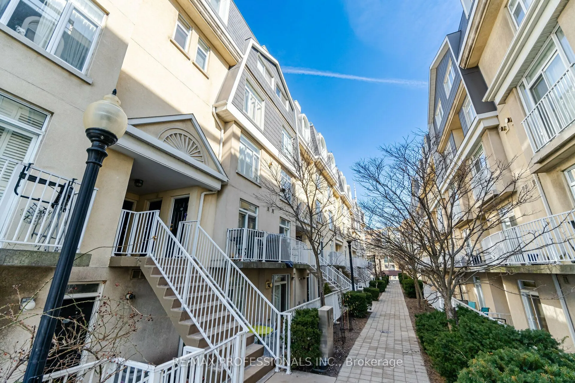 32 Stadium Road #362