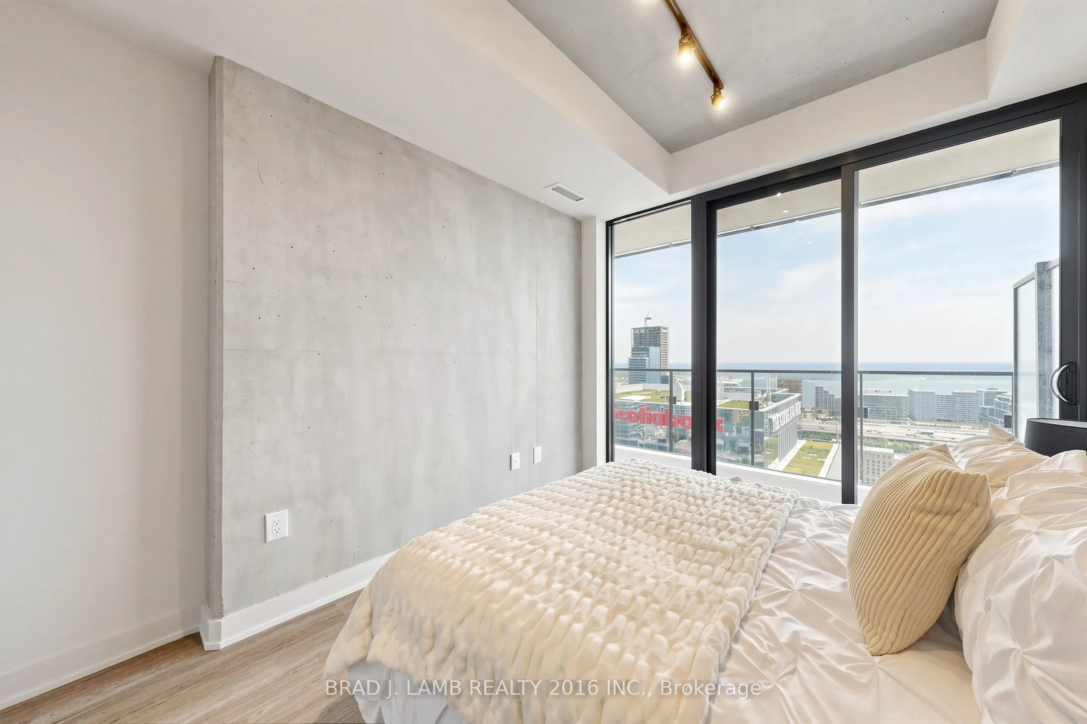 284 King Street E #3001