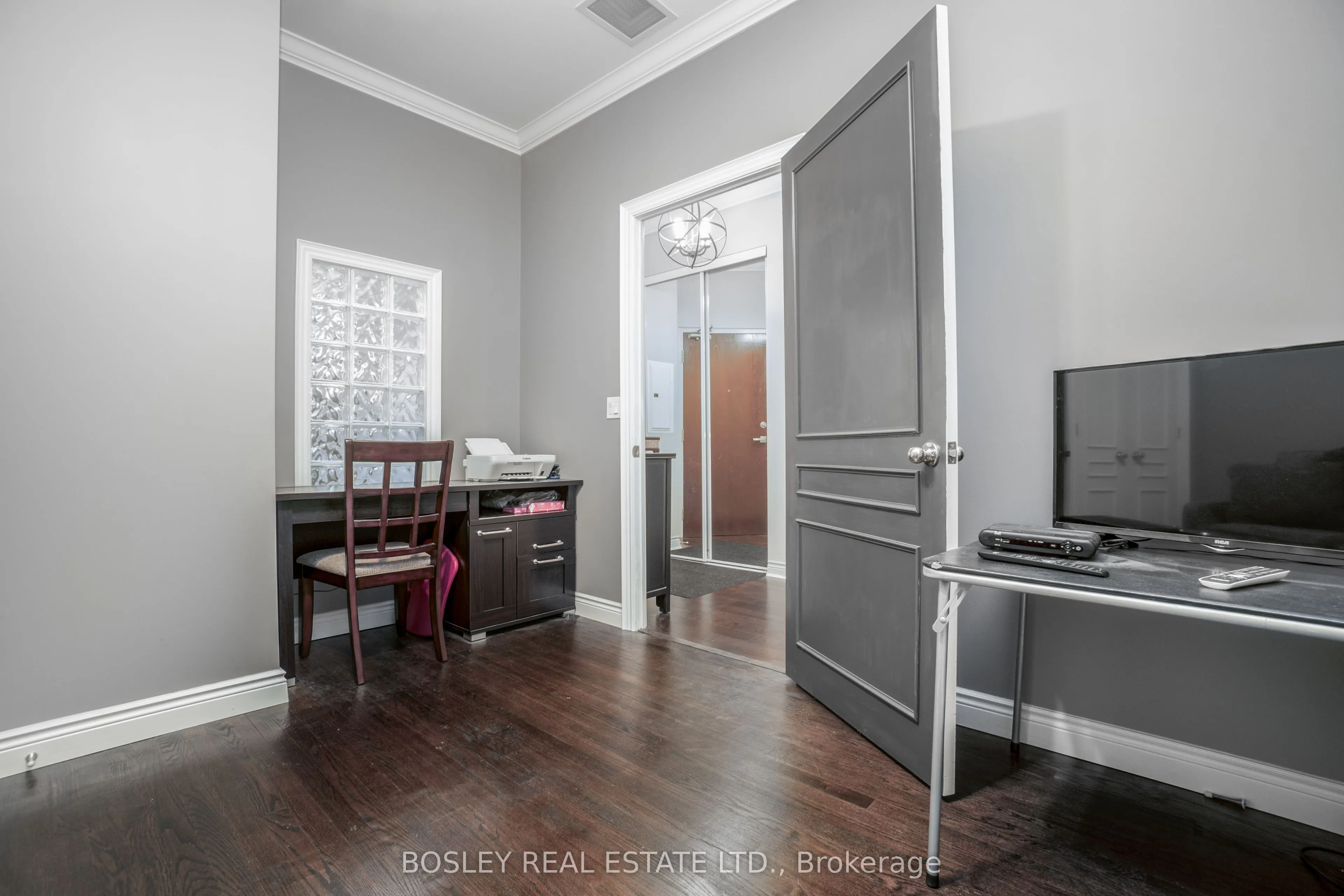 7 King Street E #1105