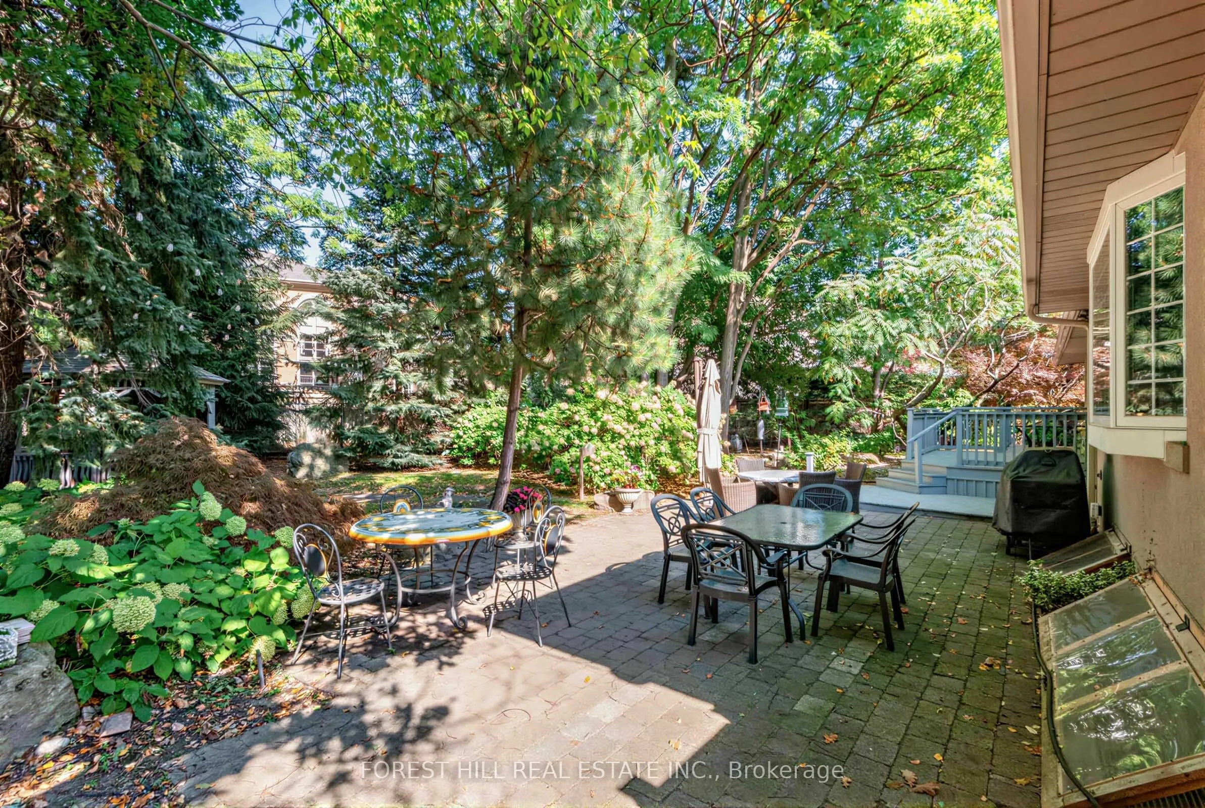 4 Abrams Place