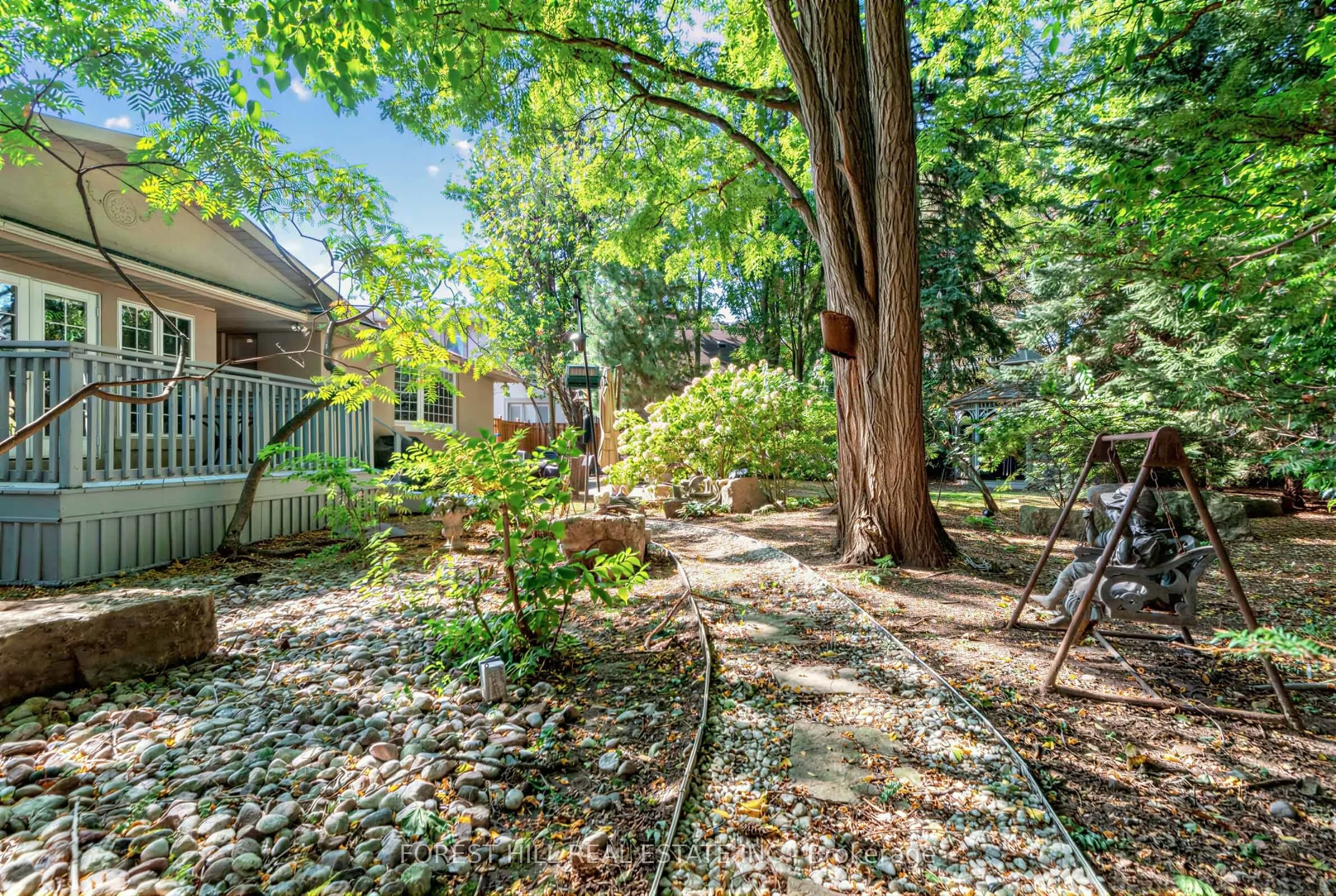 4 Abrams Place