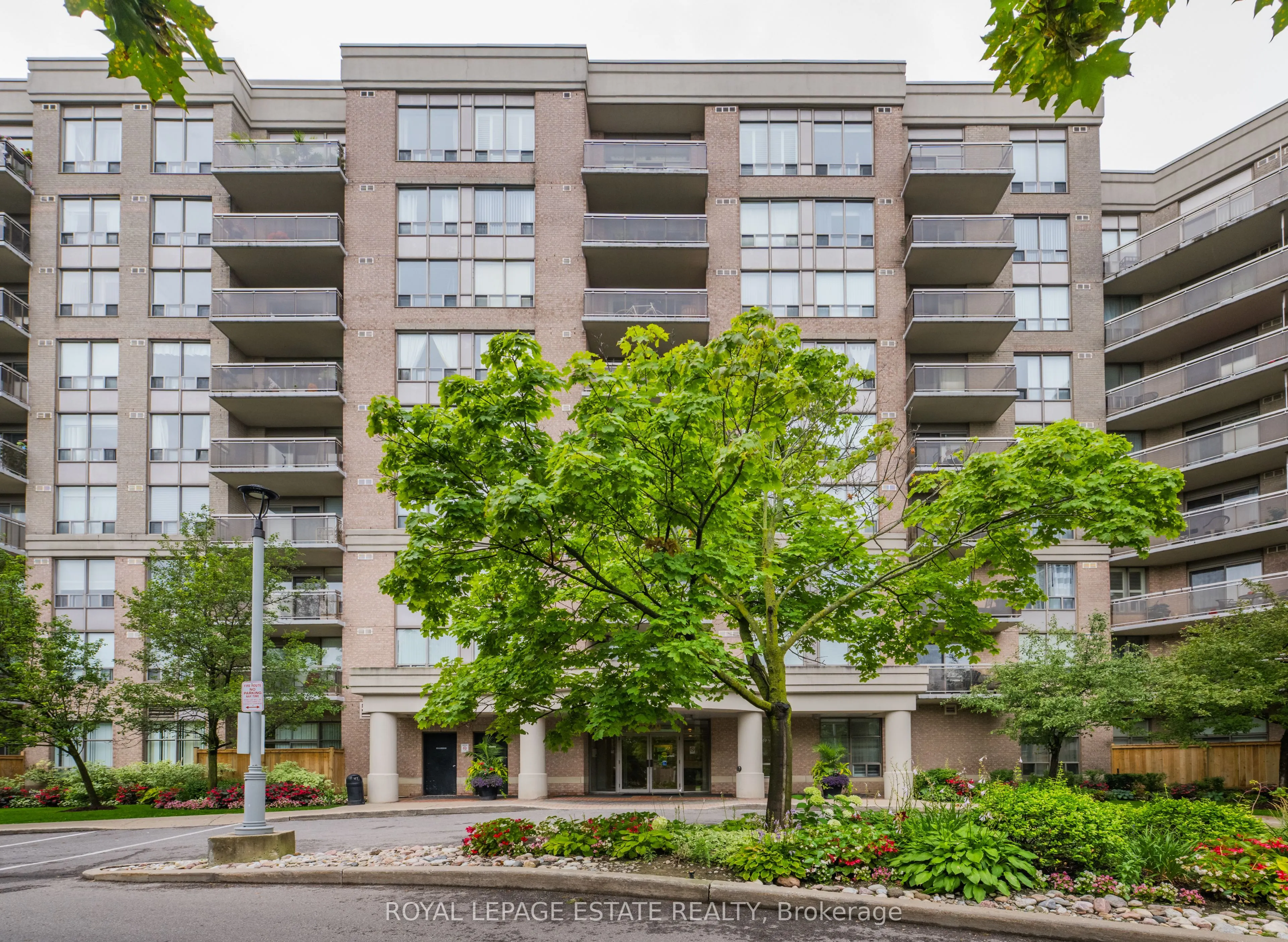 1720 Eglinton Avenue E #623