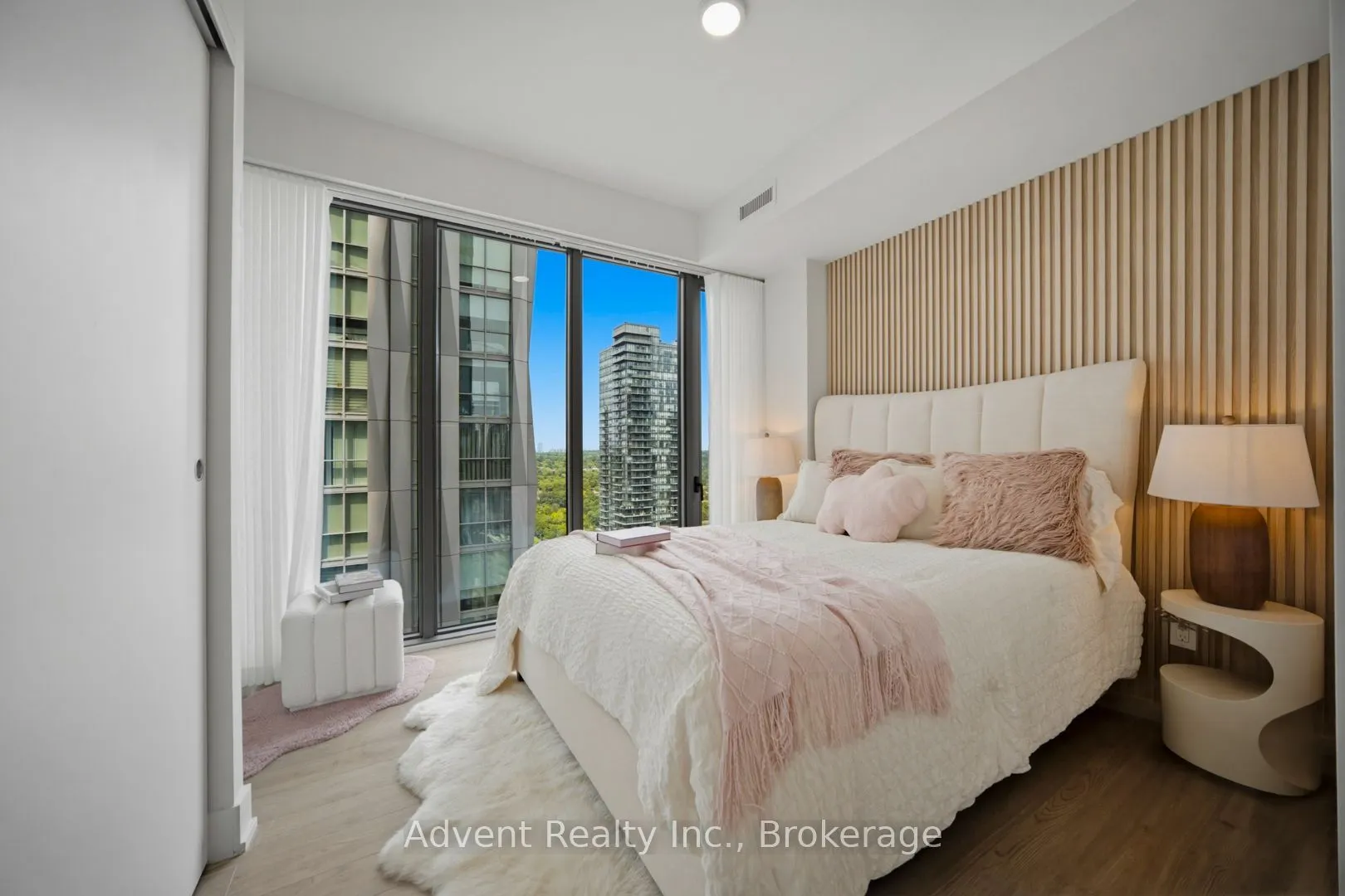 8 Cumberland Street #2308