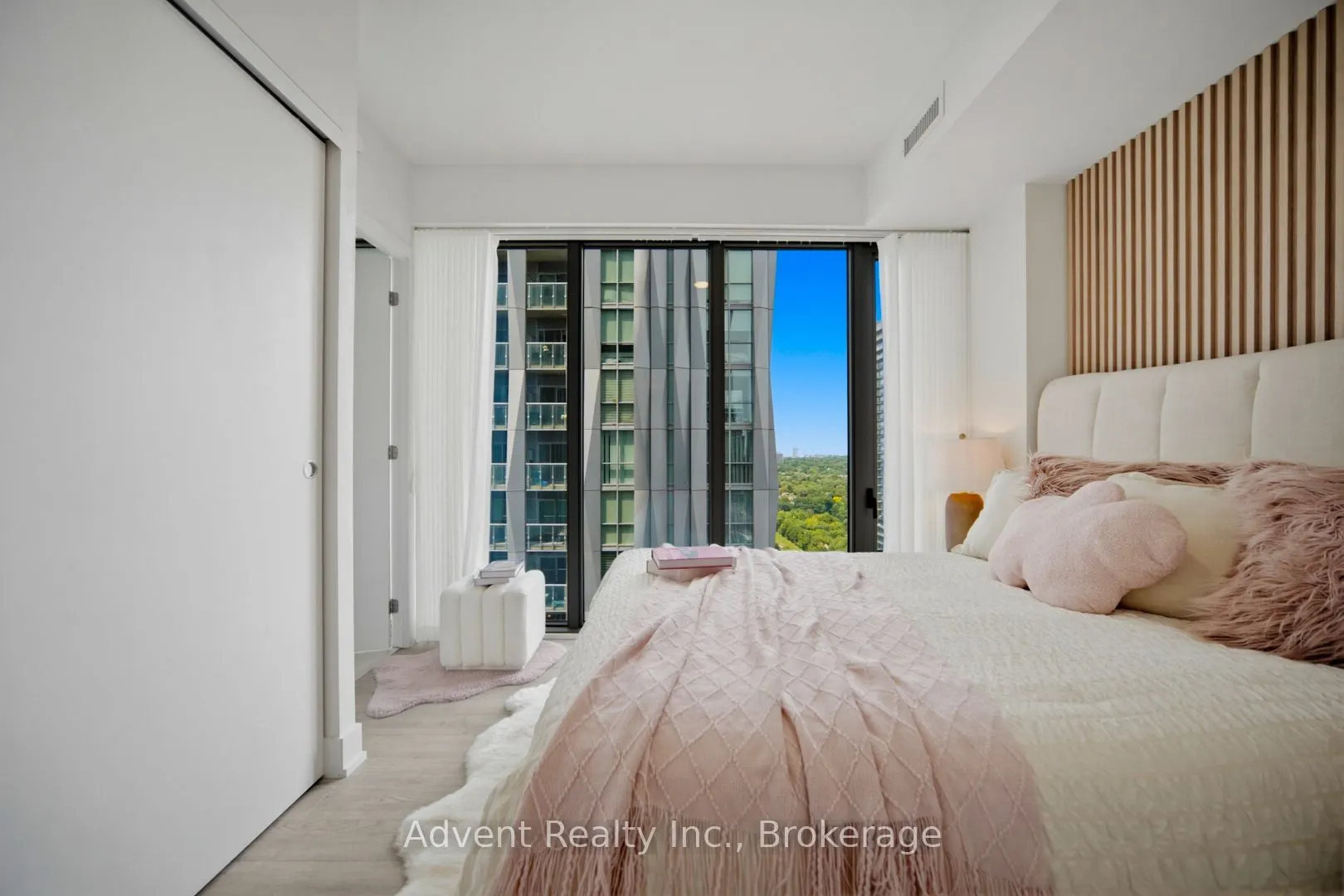 8 Cumberland Street #2308